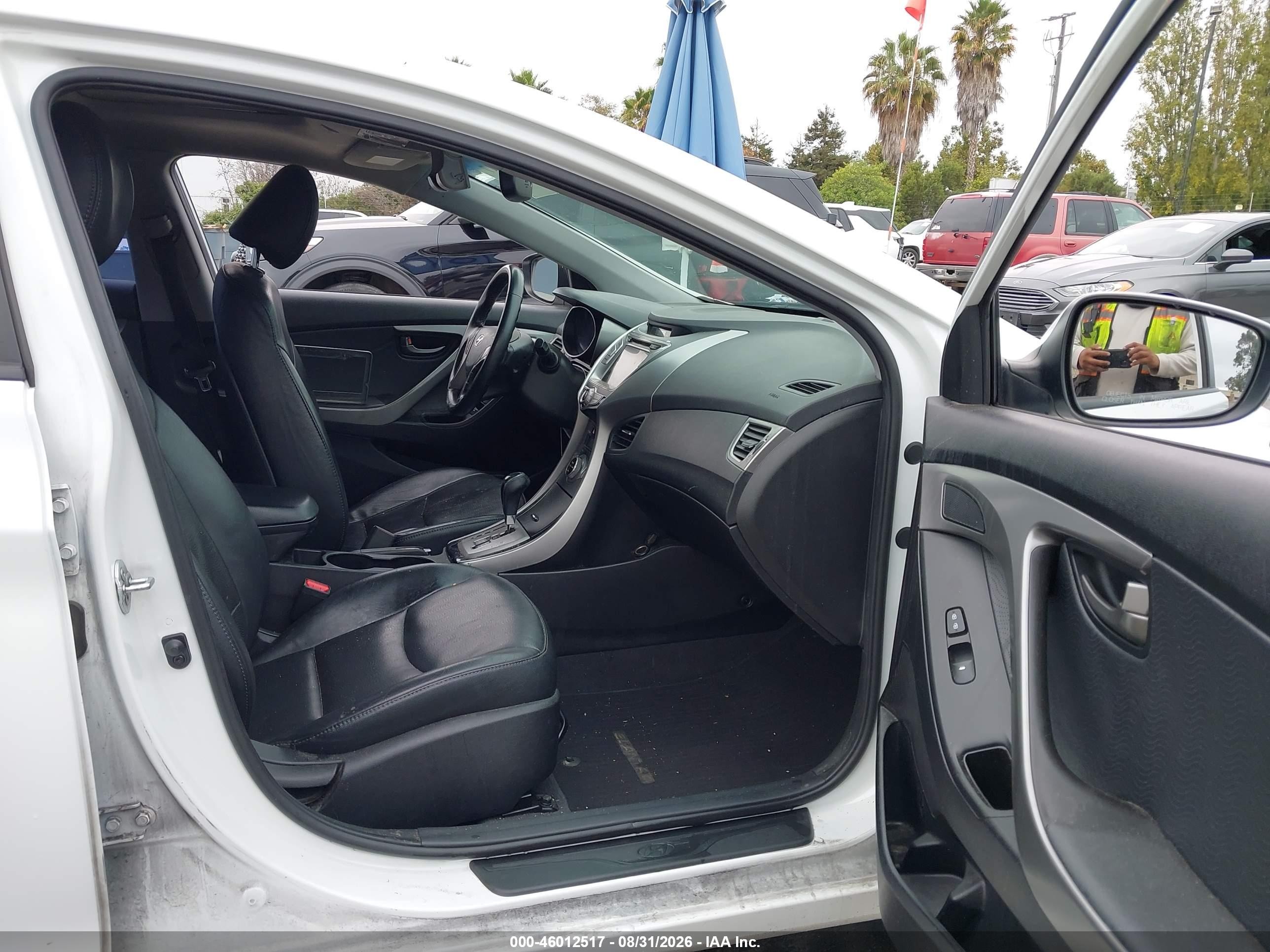 2013 Hyundai Elantra Limited Белый vin: 5NPDH4AE4DH448875