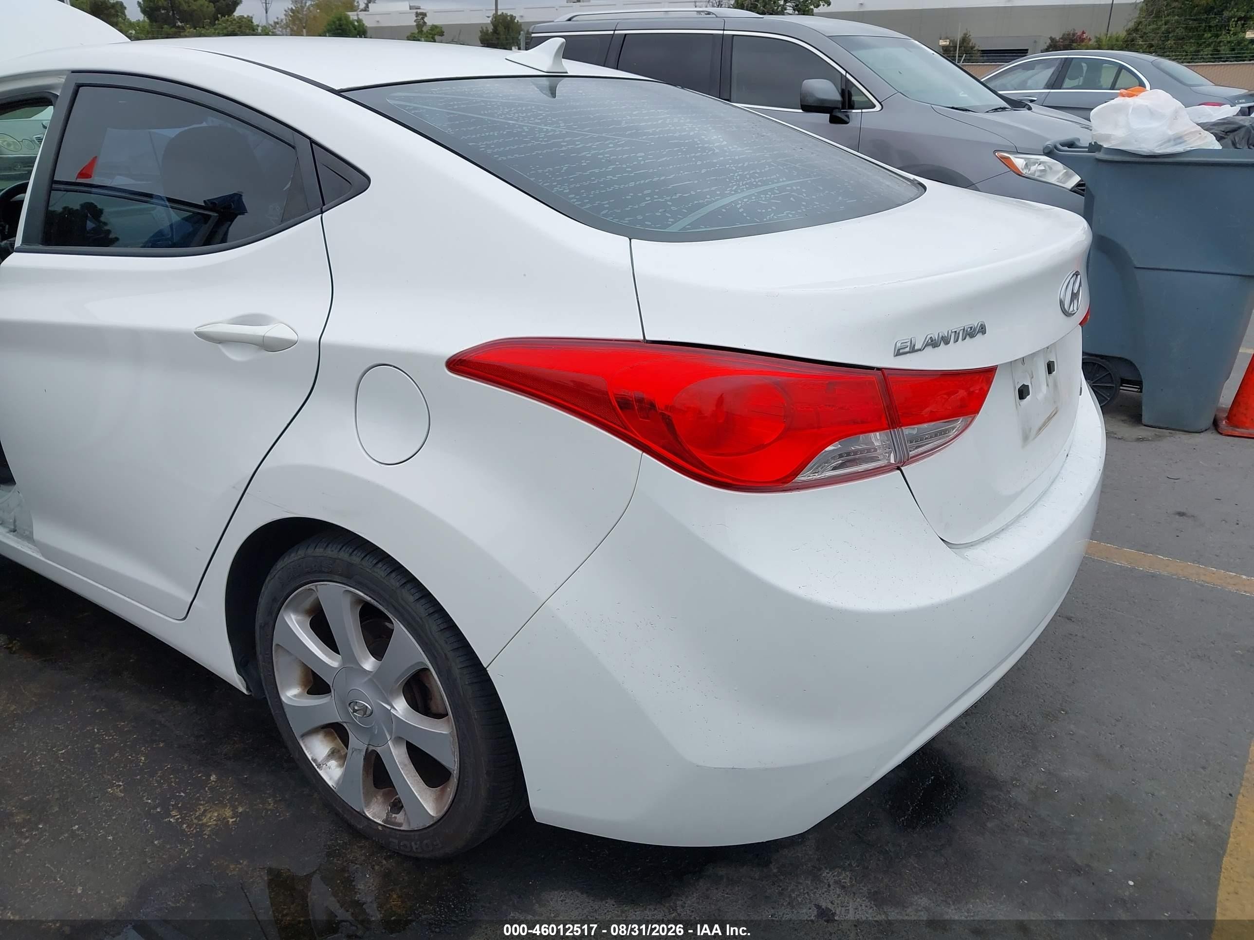 2013 Hyundai Elantra Limited Белый vin: 5NPDH4AE4DH448875