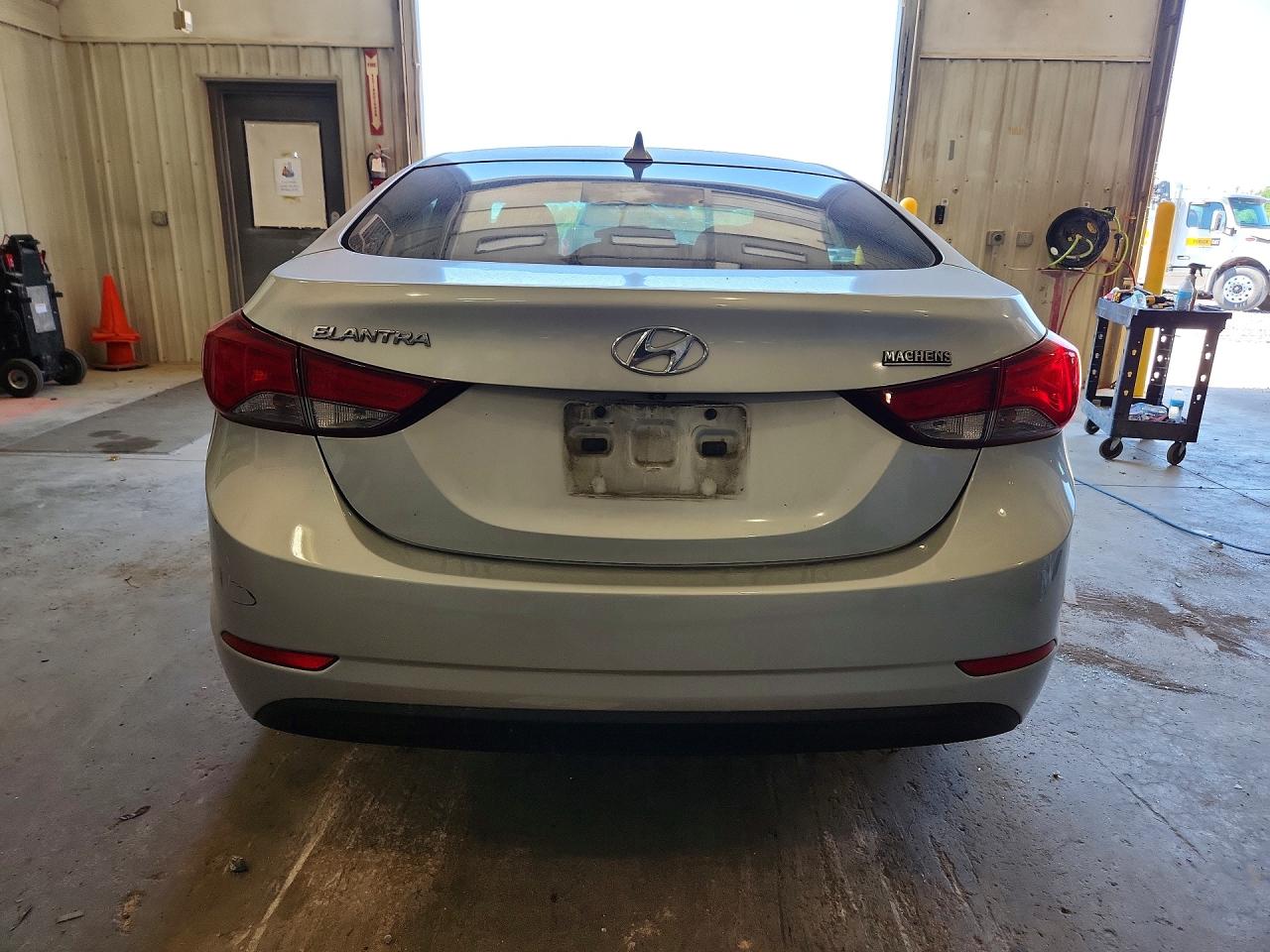 2014 Hyundai Elantra Se Silver vin: 5NPDH4AE4EH464317