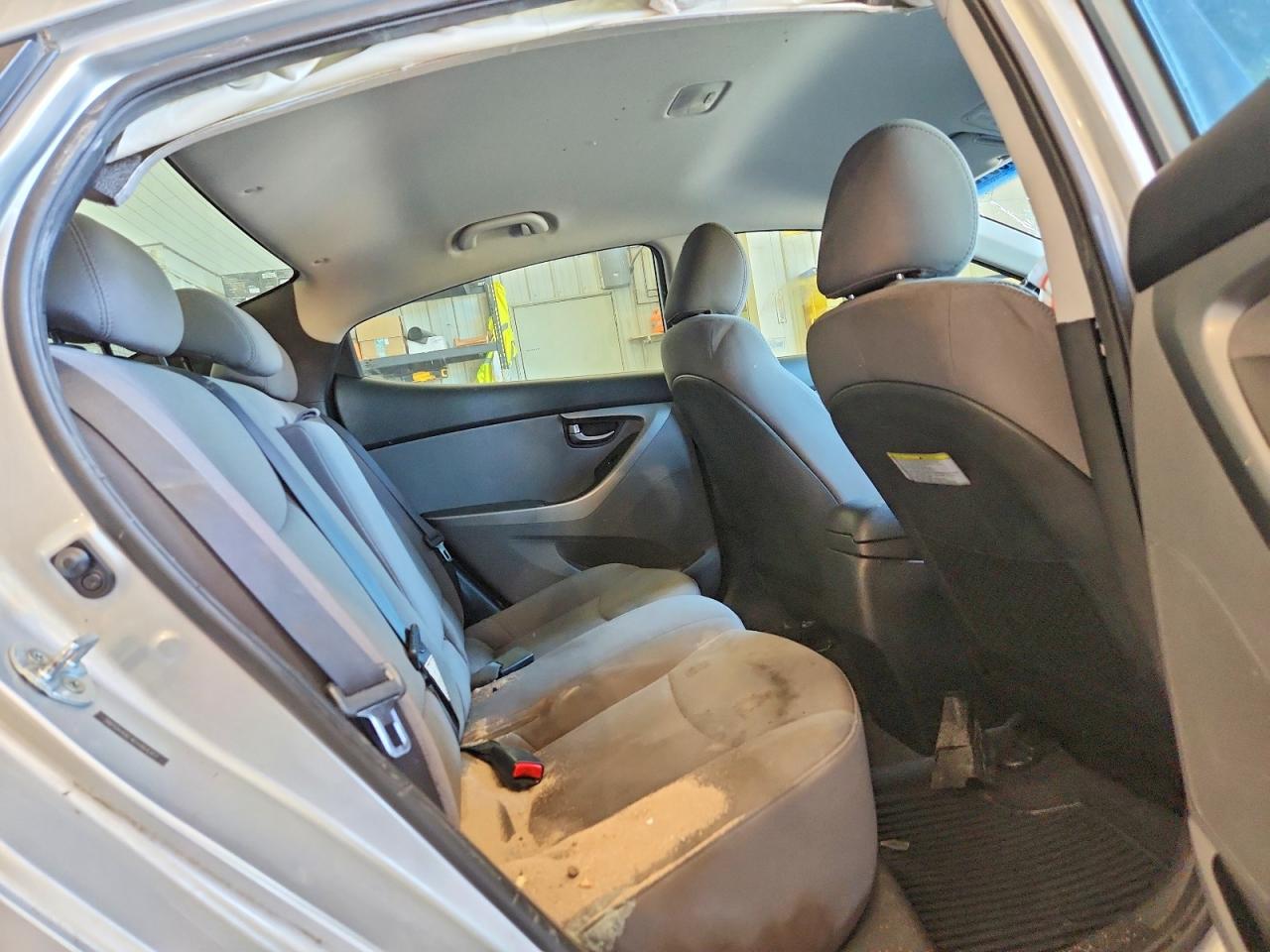 2014 Hyundai Elantra Se Silver vin: 5NPDH4AE4EH464317