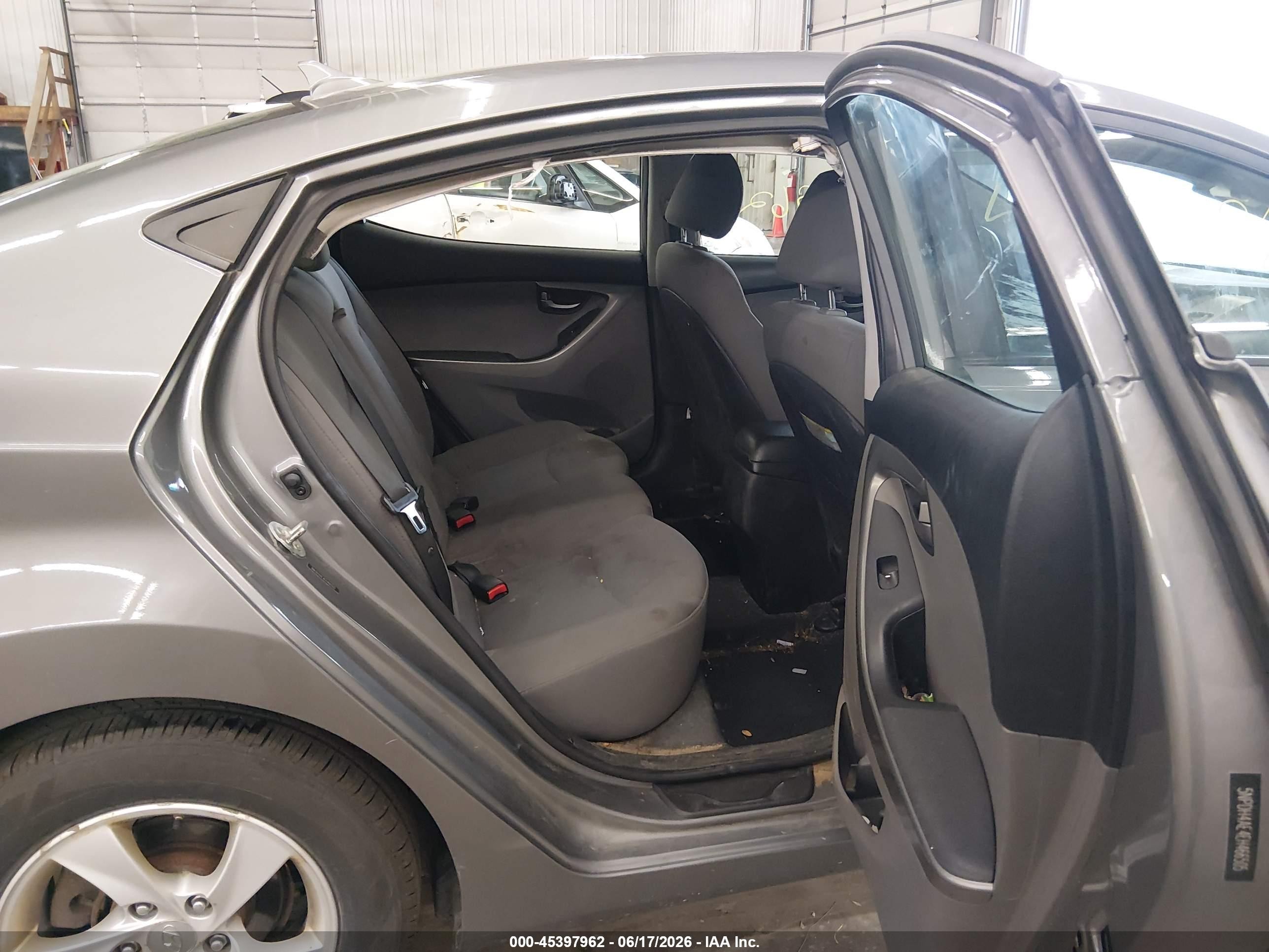 2014 Hyundai Elantra Se Gray vin: 5NPDH4AE4EH466505