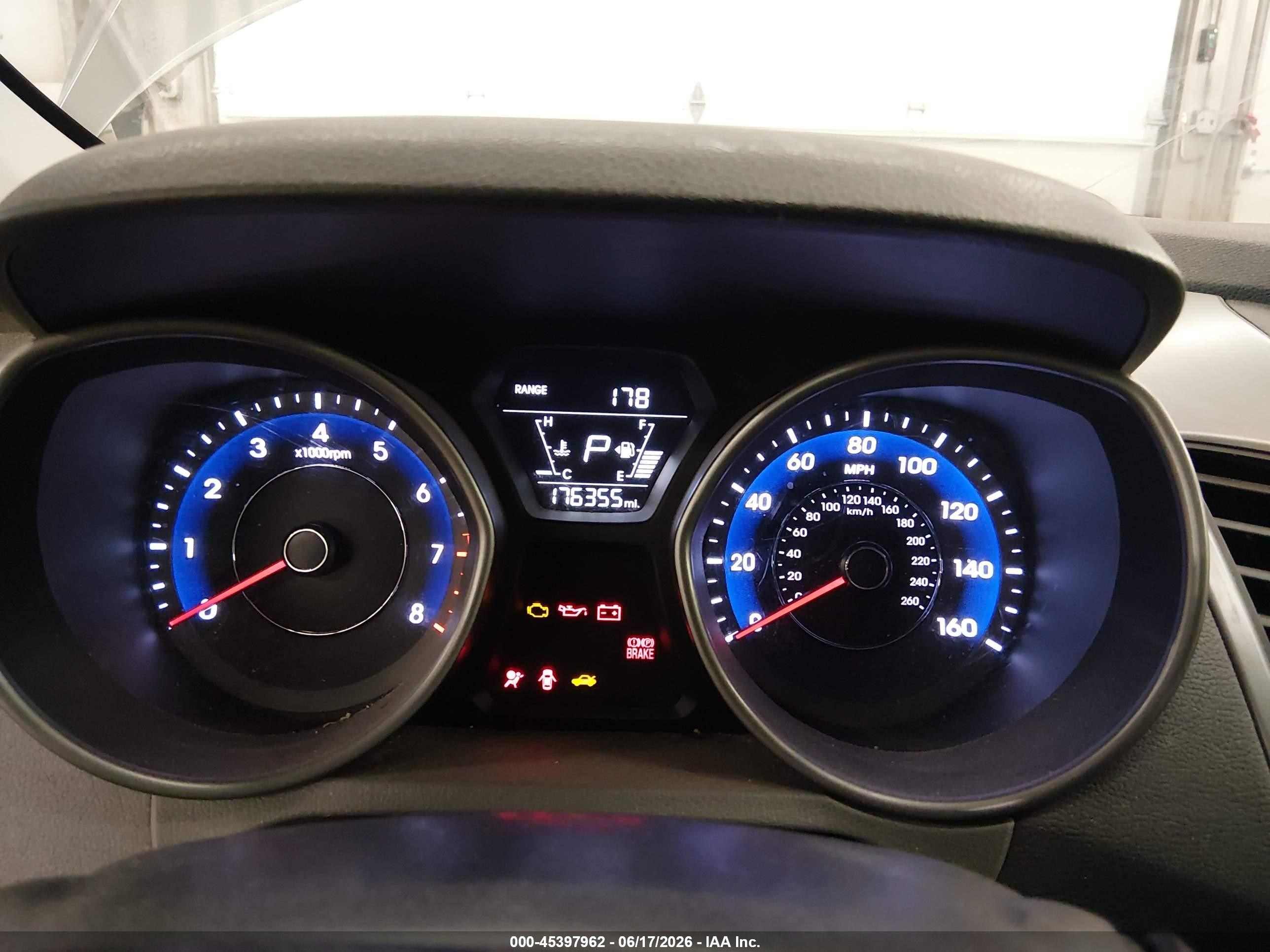 2014 Hyundai Elantra Se Gray vin: 5NPDH4AE4EH466505