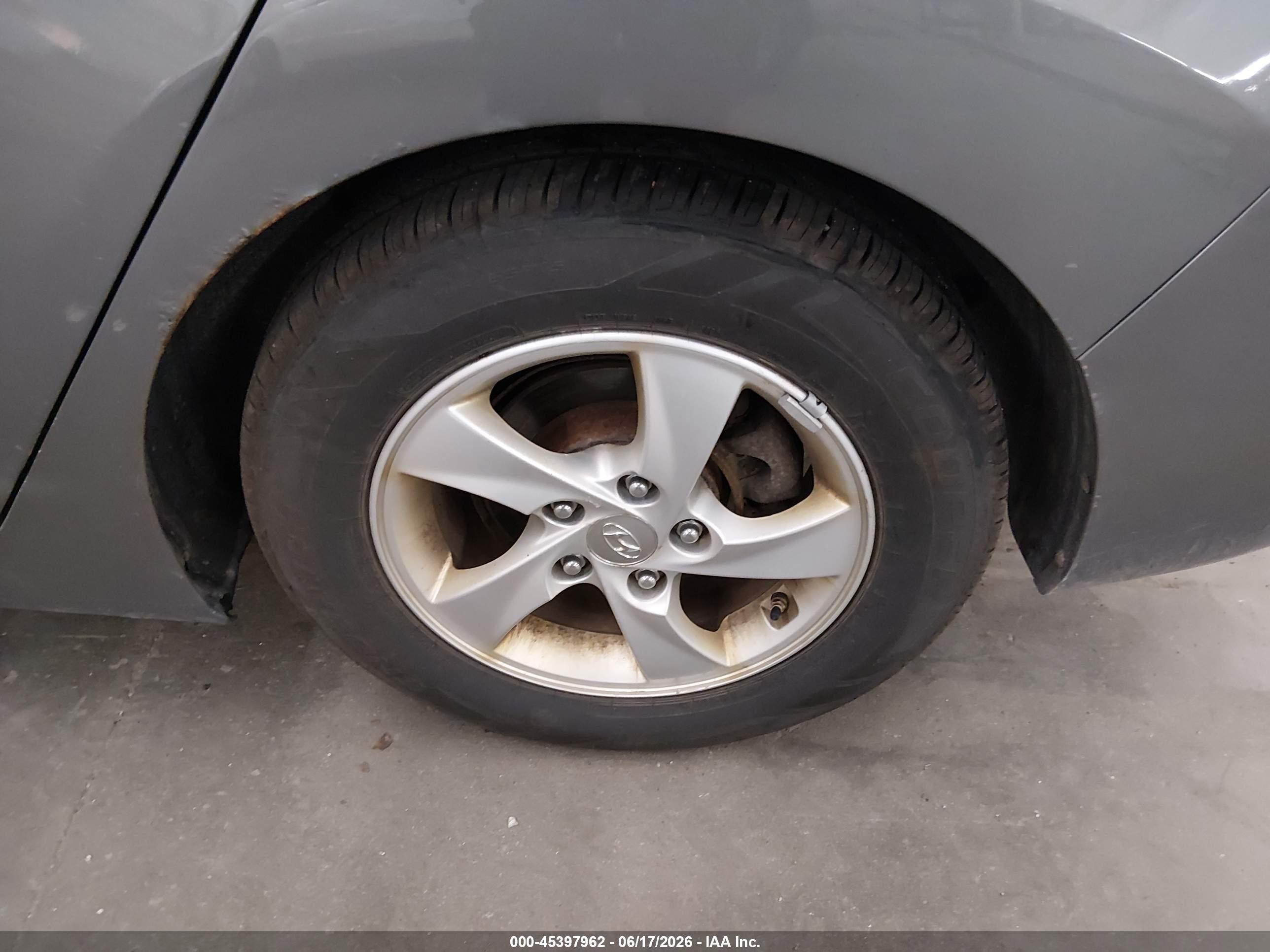 2014 Hyundai Elantra Se Gray vin: 5NPDH4AE4EH466505