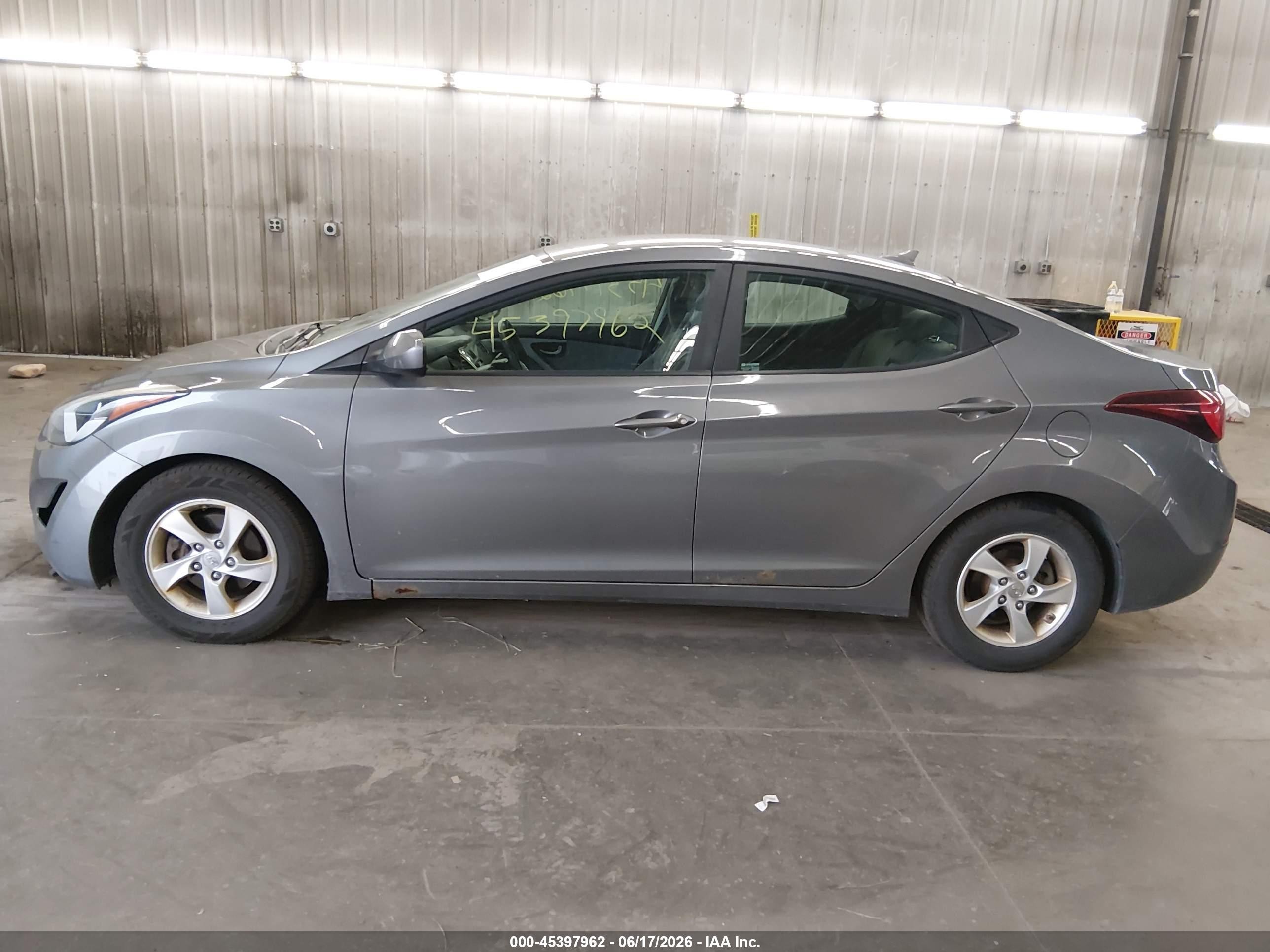 2014 Hyundai Elantra Se Gray vin: 5NPDH4AE4EH466505