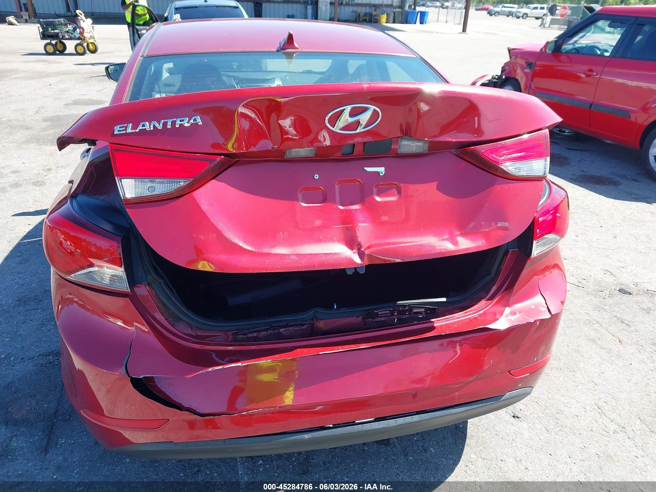 2014 Hyundai Elantra Se Red vin: 5NPDH4AE4EH466665