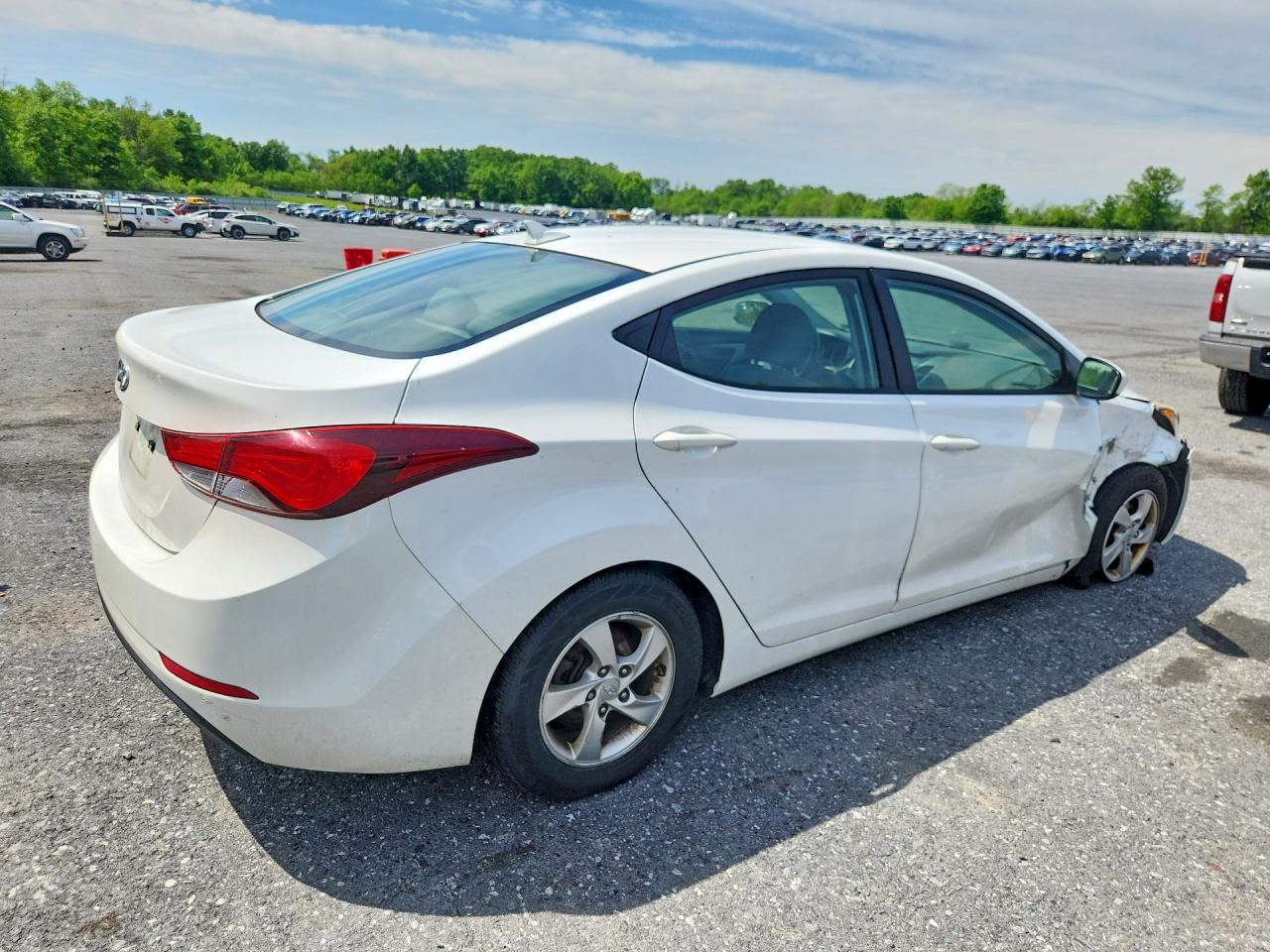 2014 Hyundai Elantra Se White vin: 5NPDH4AE4EH467878