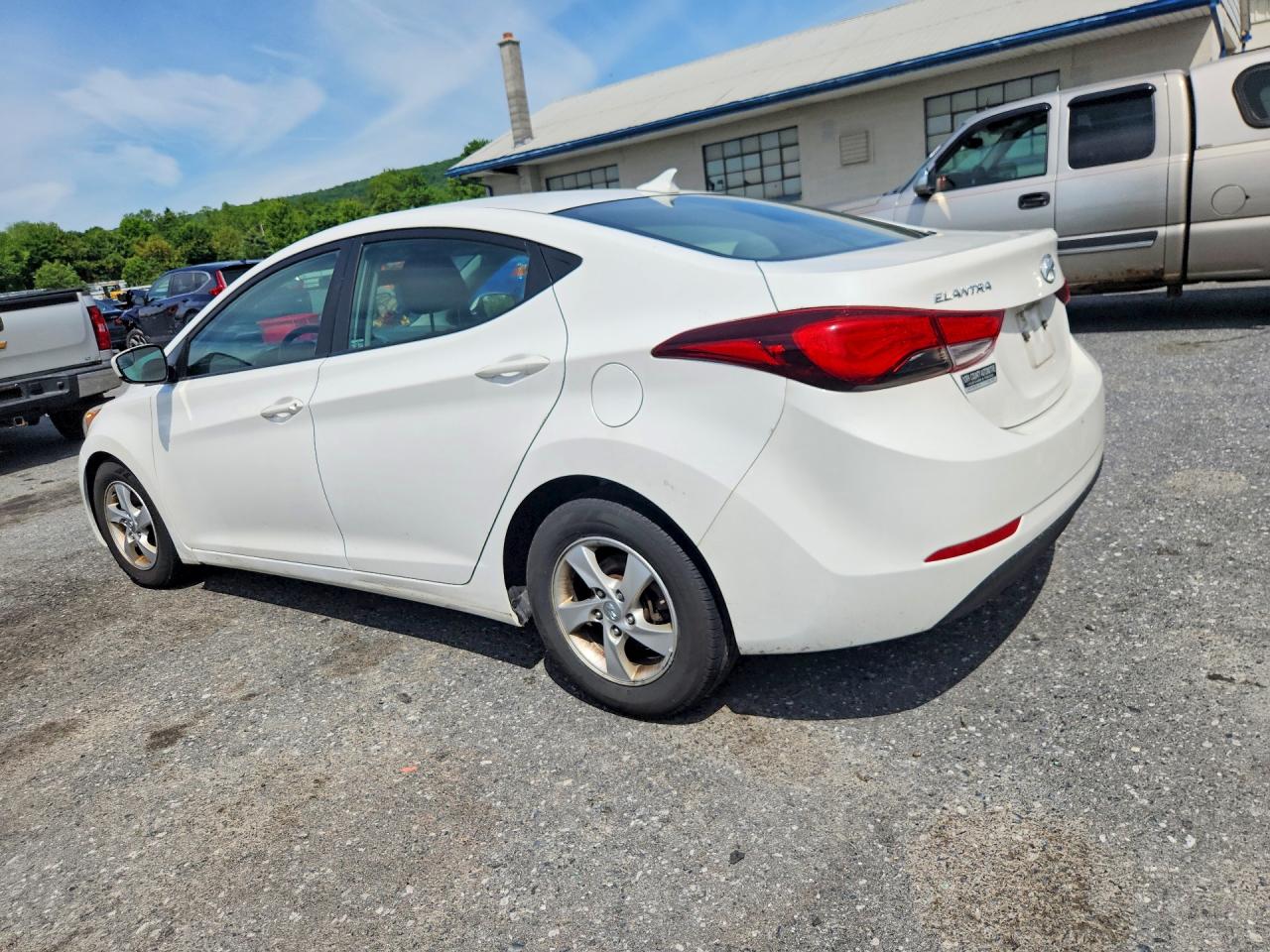 2014 Hyundai Elantra Se White vin: 5NPDH4AE4EH467878