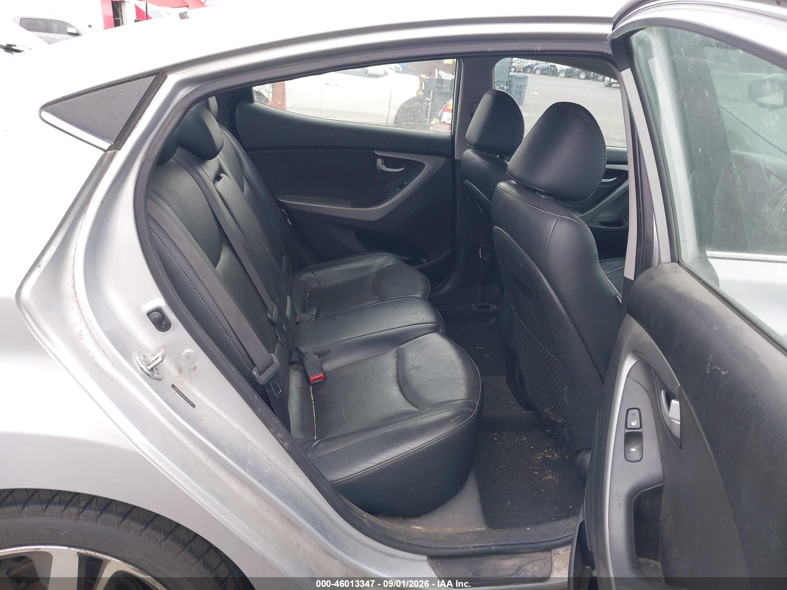 2014 Hyundai Elantra Limited Silver vin: 5NPDH4AE4EH471347