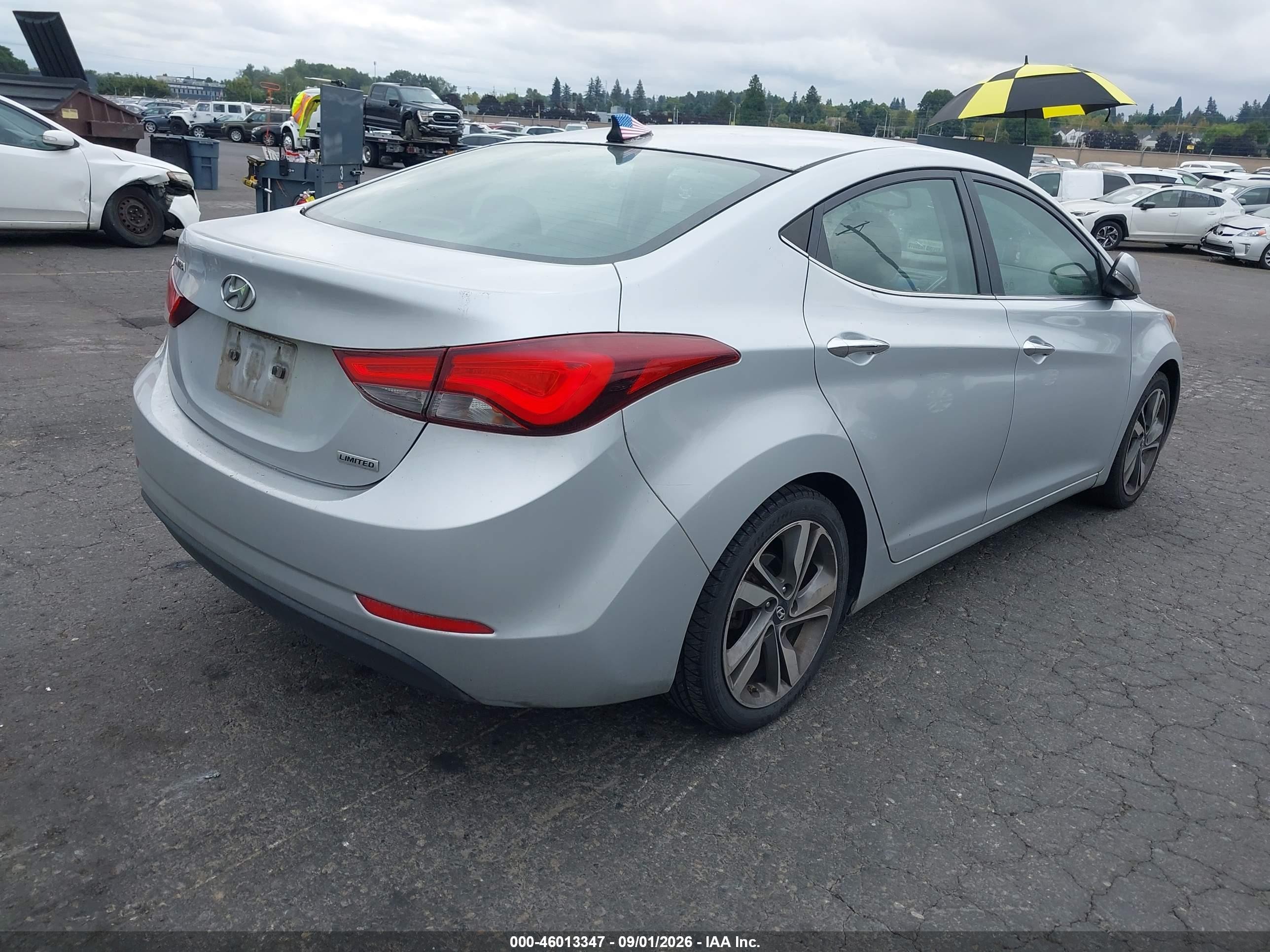 2014 Hyundai Elantra Limited Silver vin: 5NPDH4AE4EH471347