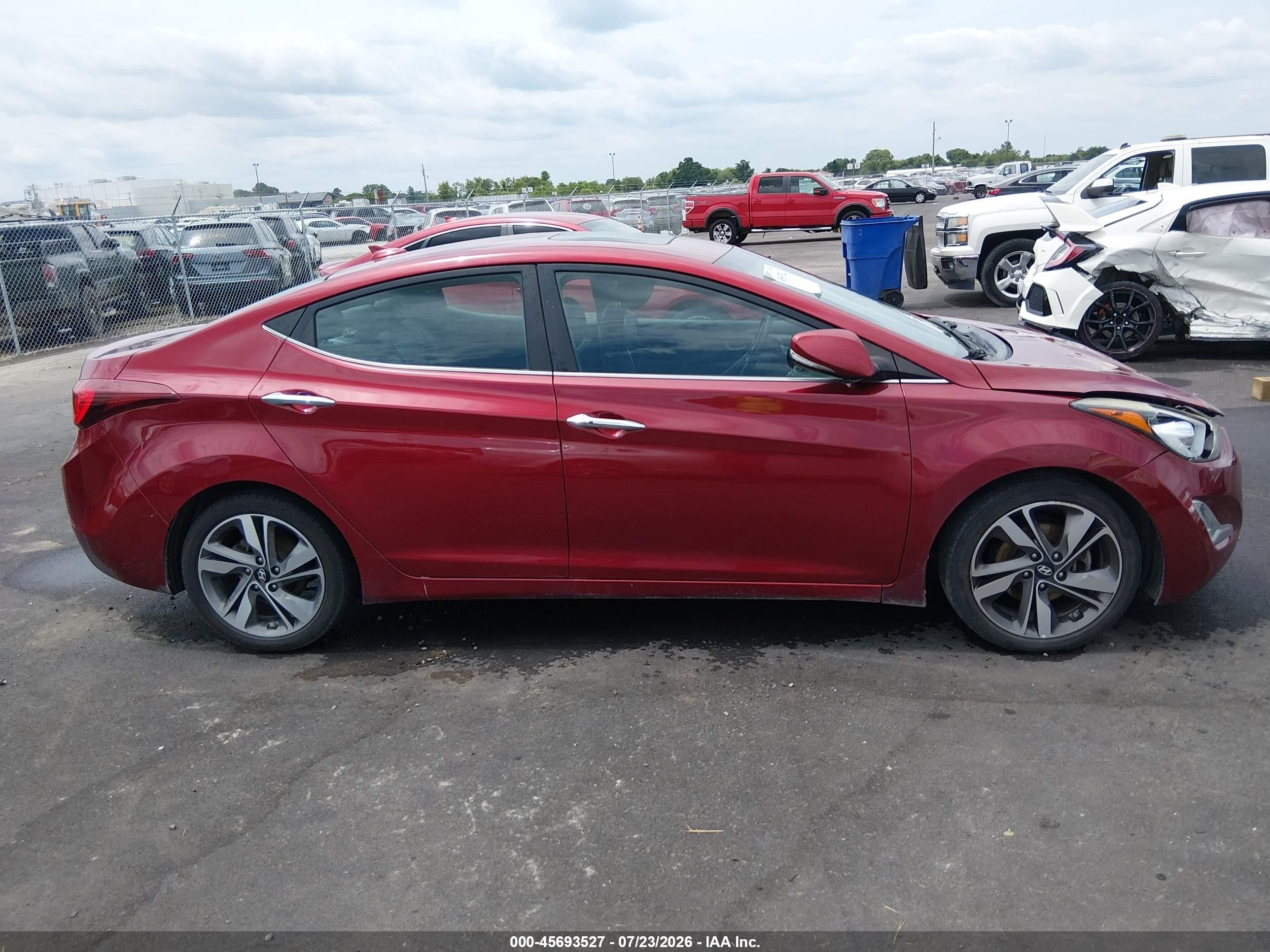 2014 Hyundai Elantra Limited Красный vin: 5NPDH4AE4EH473664