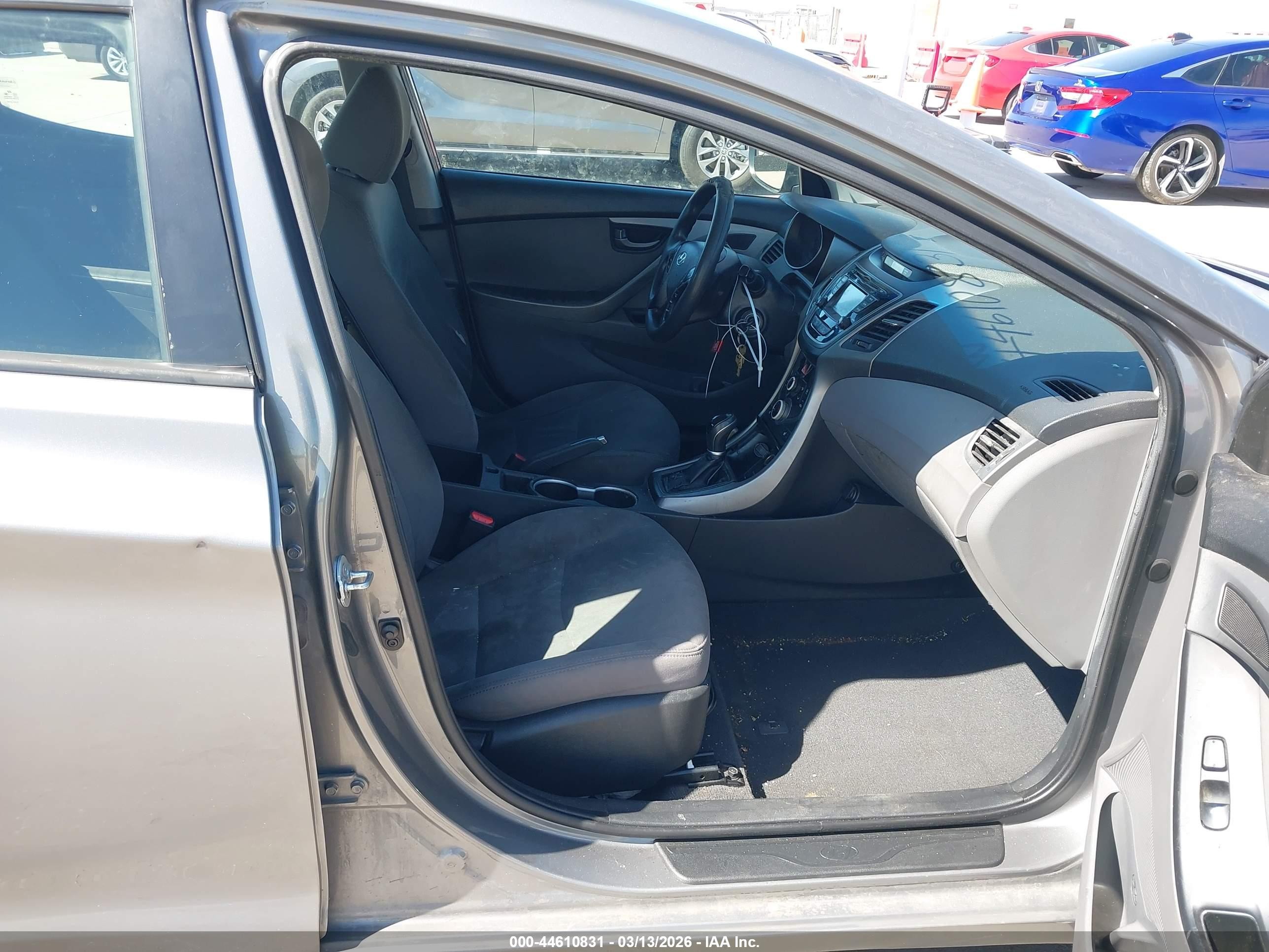 2014 Hyundai Elantra Se Gray vin: 5NPDH4AE4EH494918