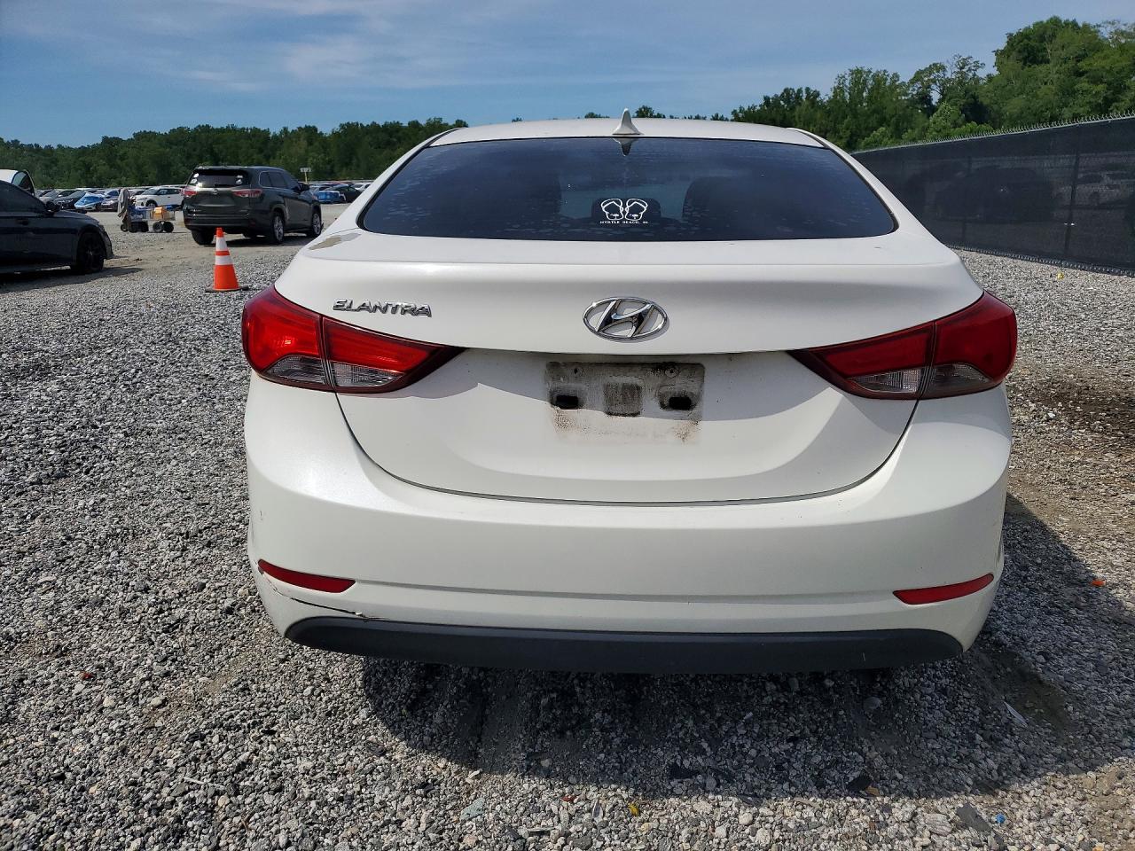 2014 Hyundai Elantra Se White vin: 5NPDH4AE4EH497575