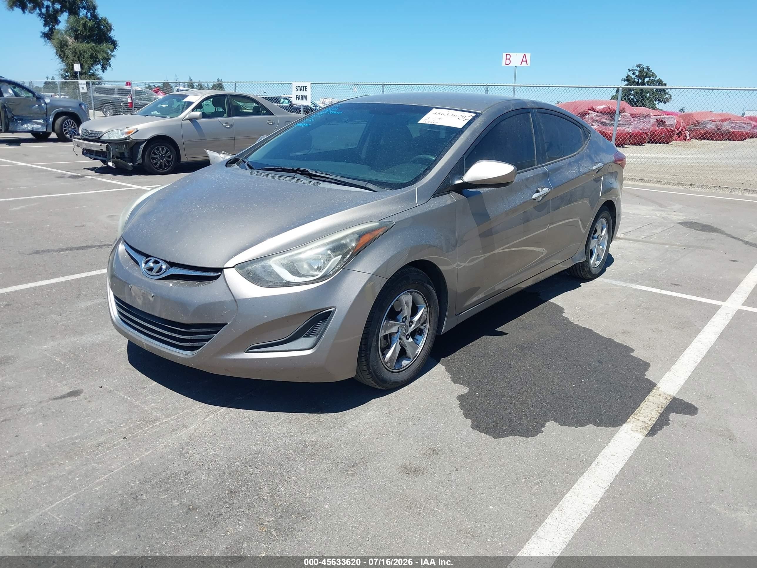 2014 Hyundai Elantra Se Beige vin: 5NPDH4AE4EH502001