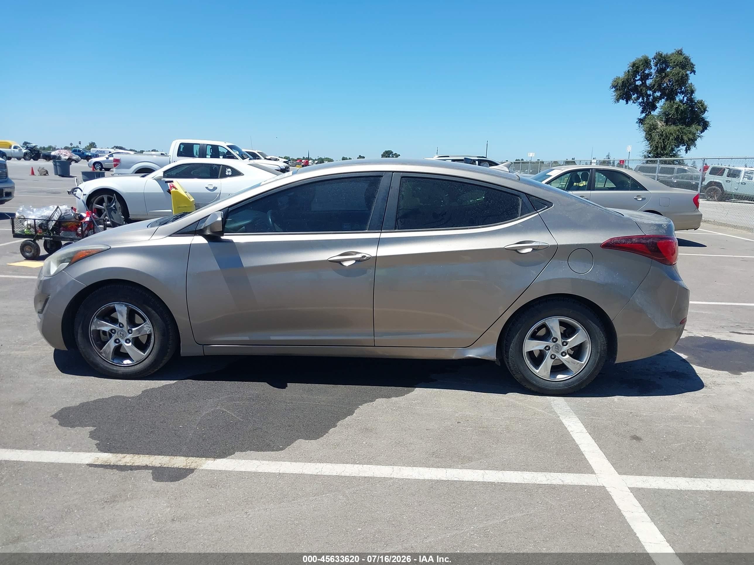 2014 Hyundai Elantra Se Beige vin: 5NPDH4AE4EH502001