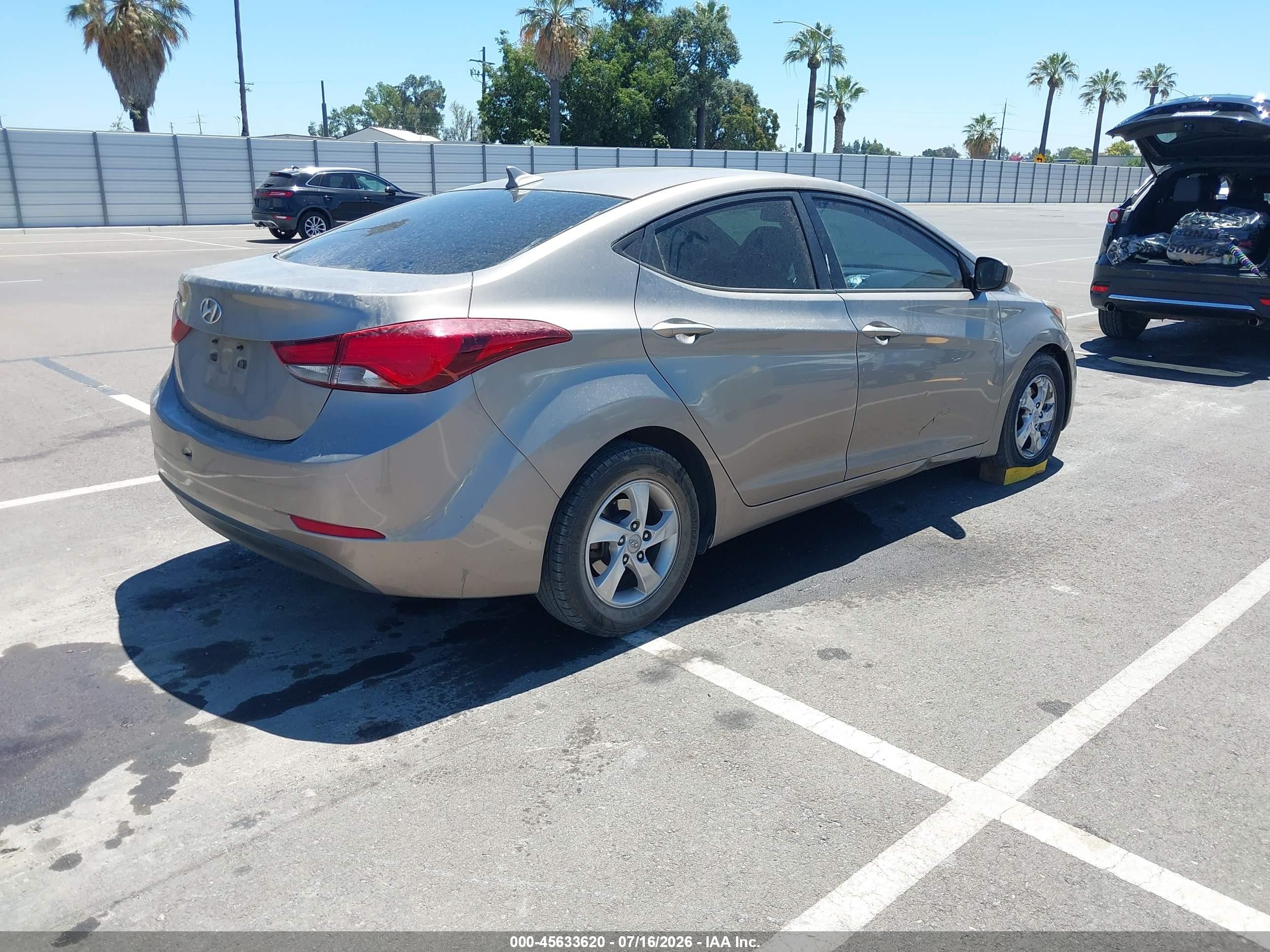 2014 Hyundai Elantra Se Beige vin: 5NPDH4AE4EH502001