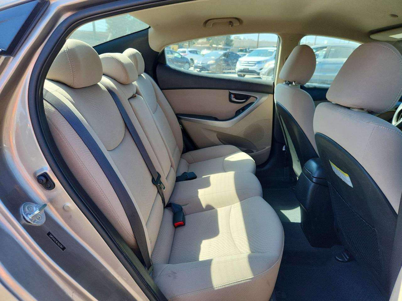 2014 Hyundai Elantra Se Tan vin: 5NPDH4AE4EH502967