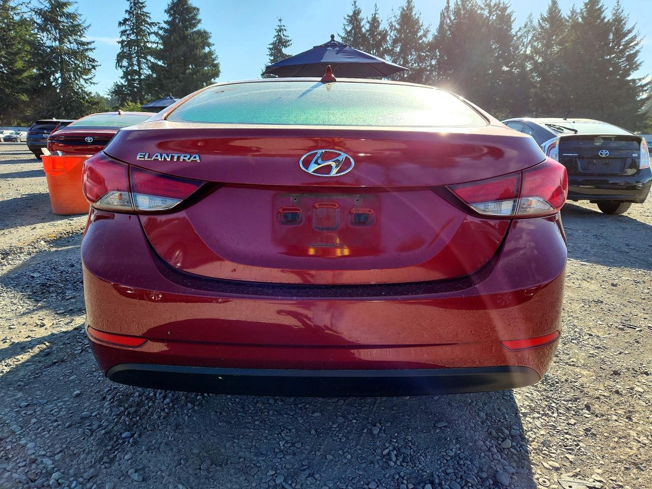 2014 Hyundai Elantra Se Red vin: 5NPDH4AE4EH516867