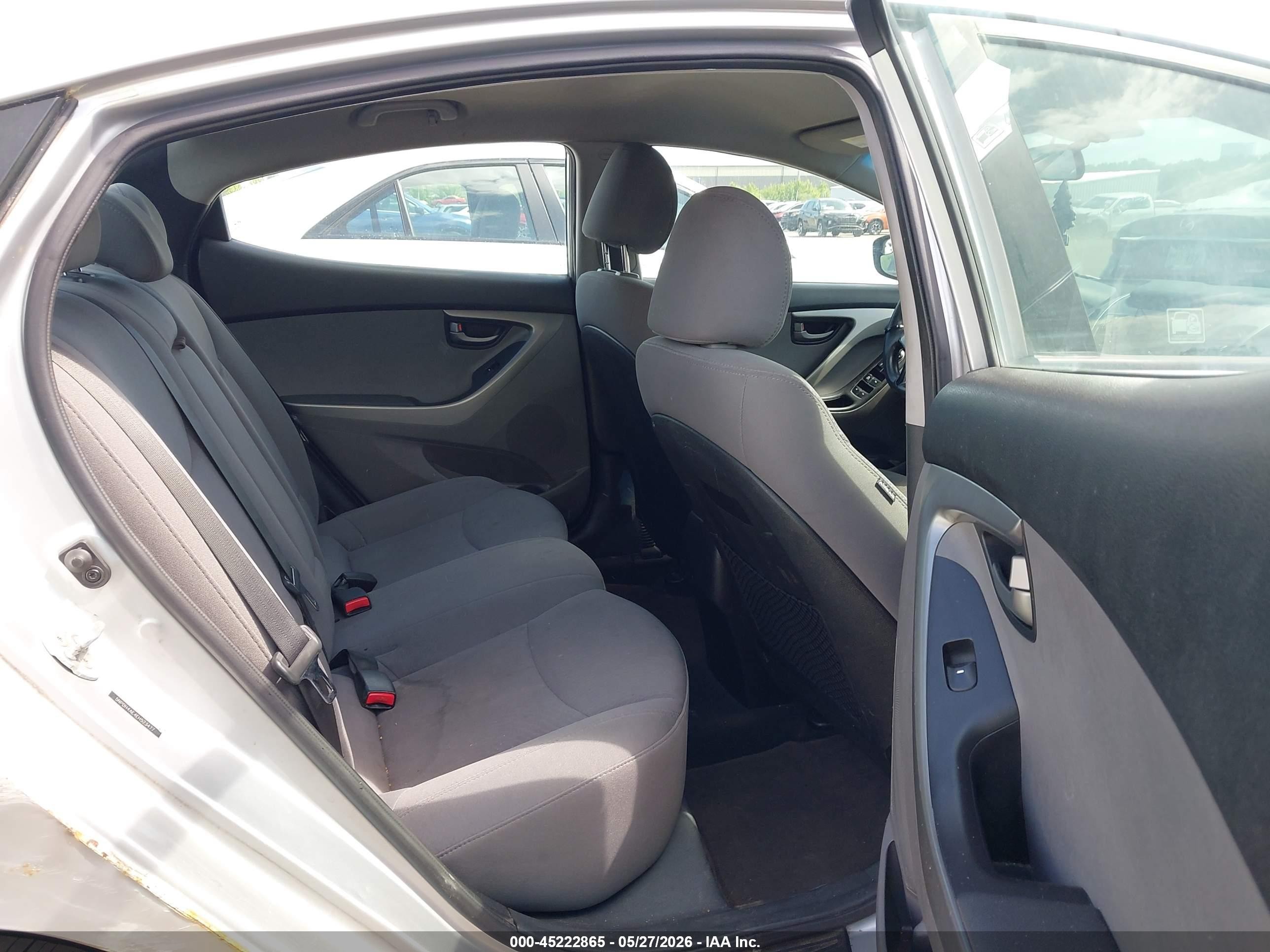 2014 Hyundai Elantra Se Silver vin: 5NPDH4AE4EH523477
