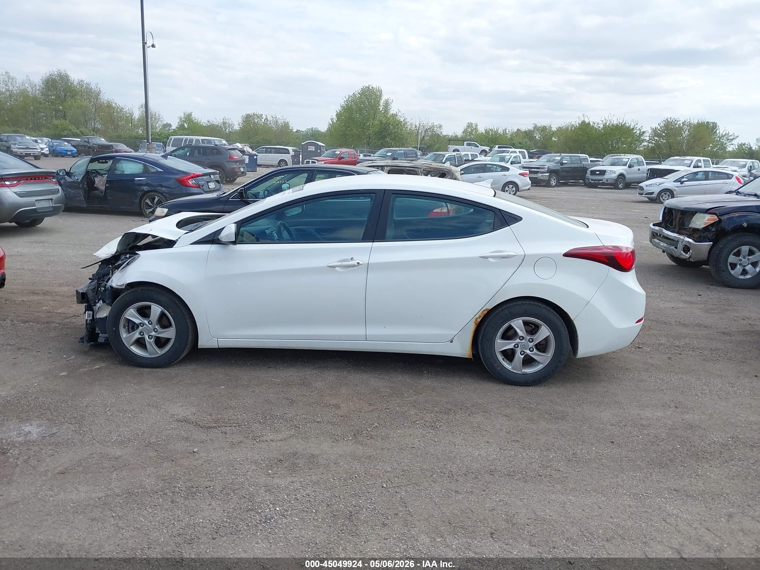 2014 Hyundai Elantra Se White vin: 5NPDH4AE4EH527349