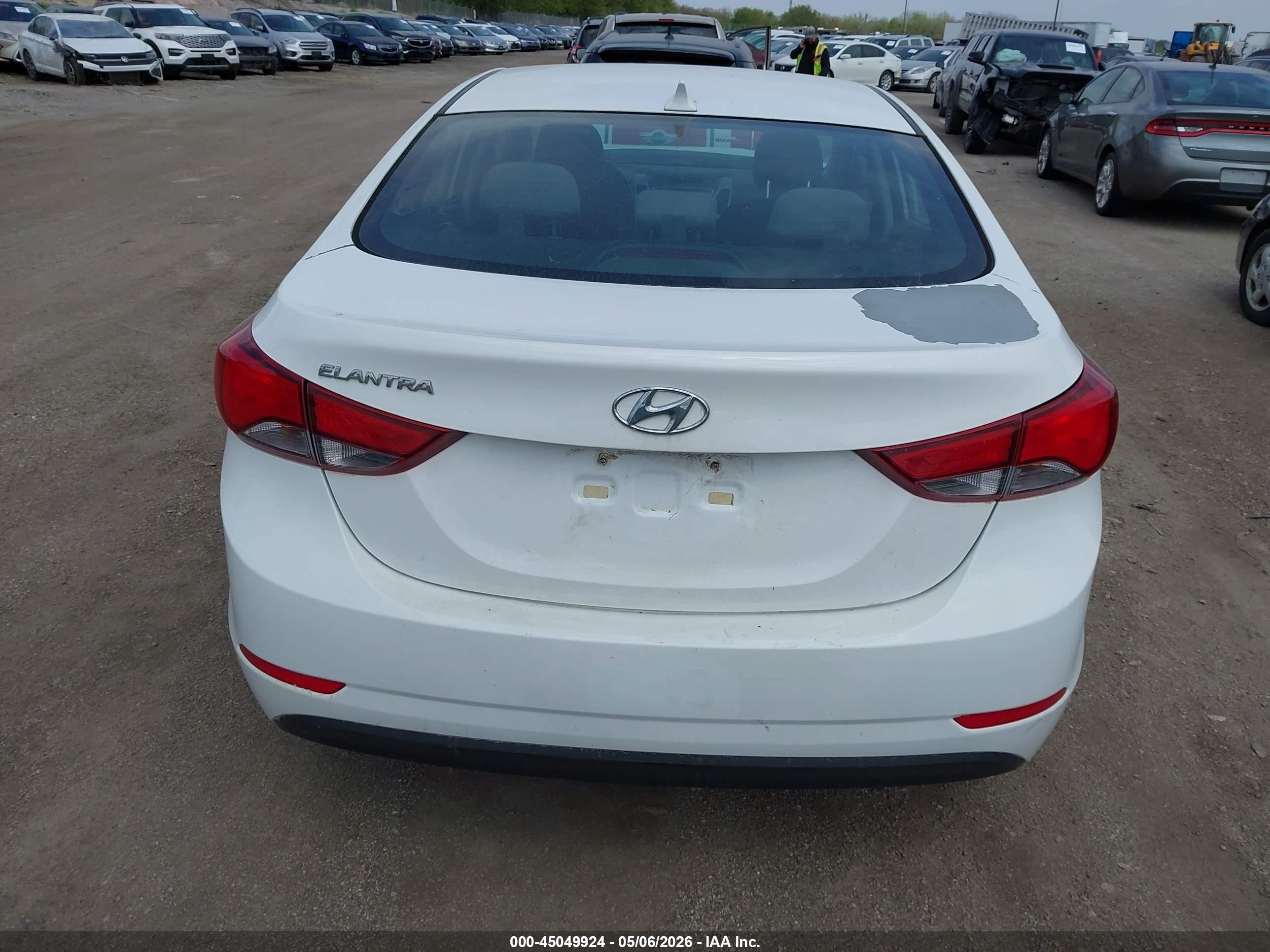 2014 Hyundai Elantra Se White vin: 5NPDH4AE4EH527349