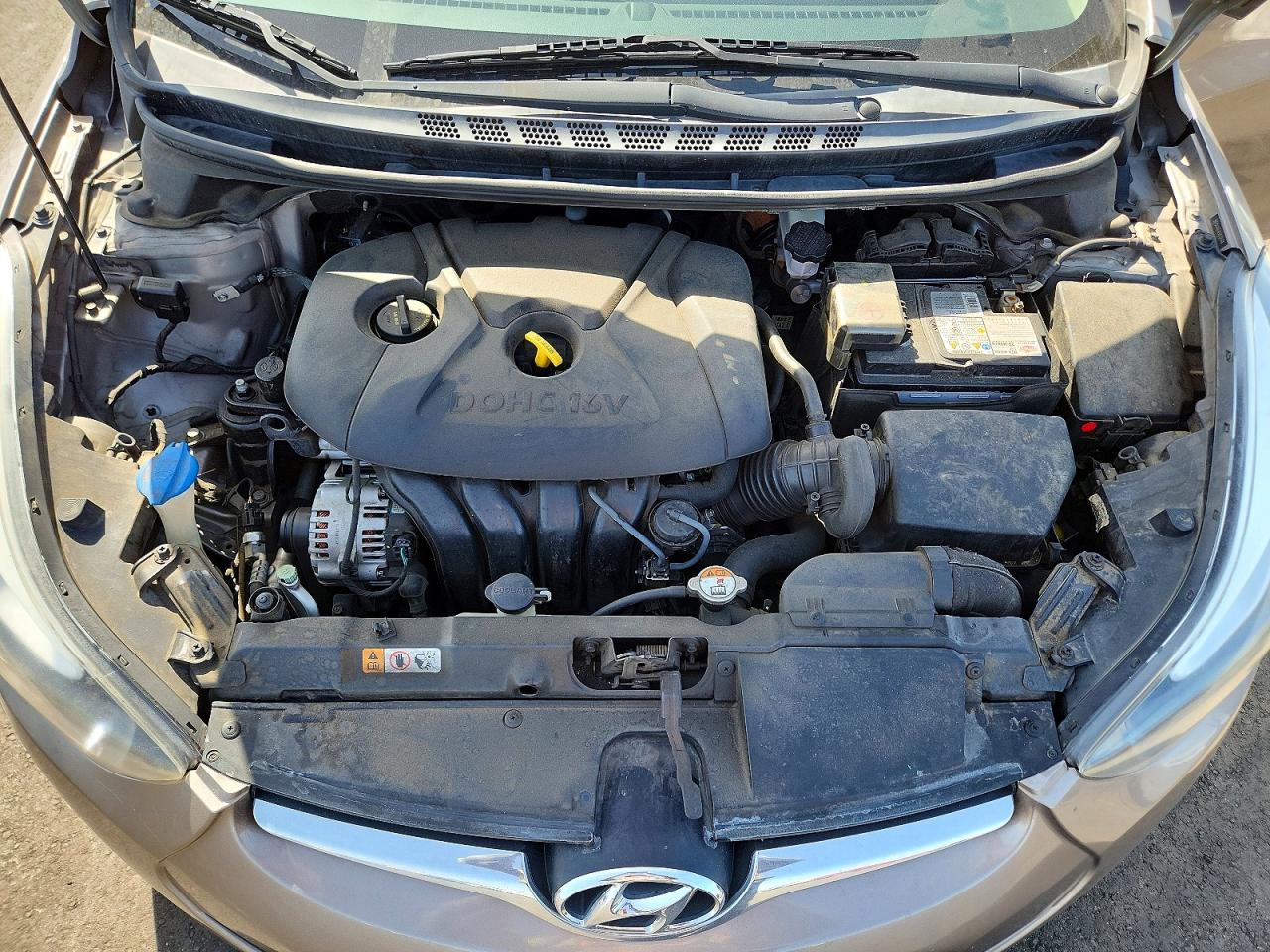 2014 Hyundai Elantra Se Silver vin: 5NPDH4AE4EH528744