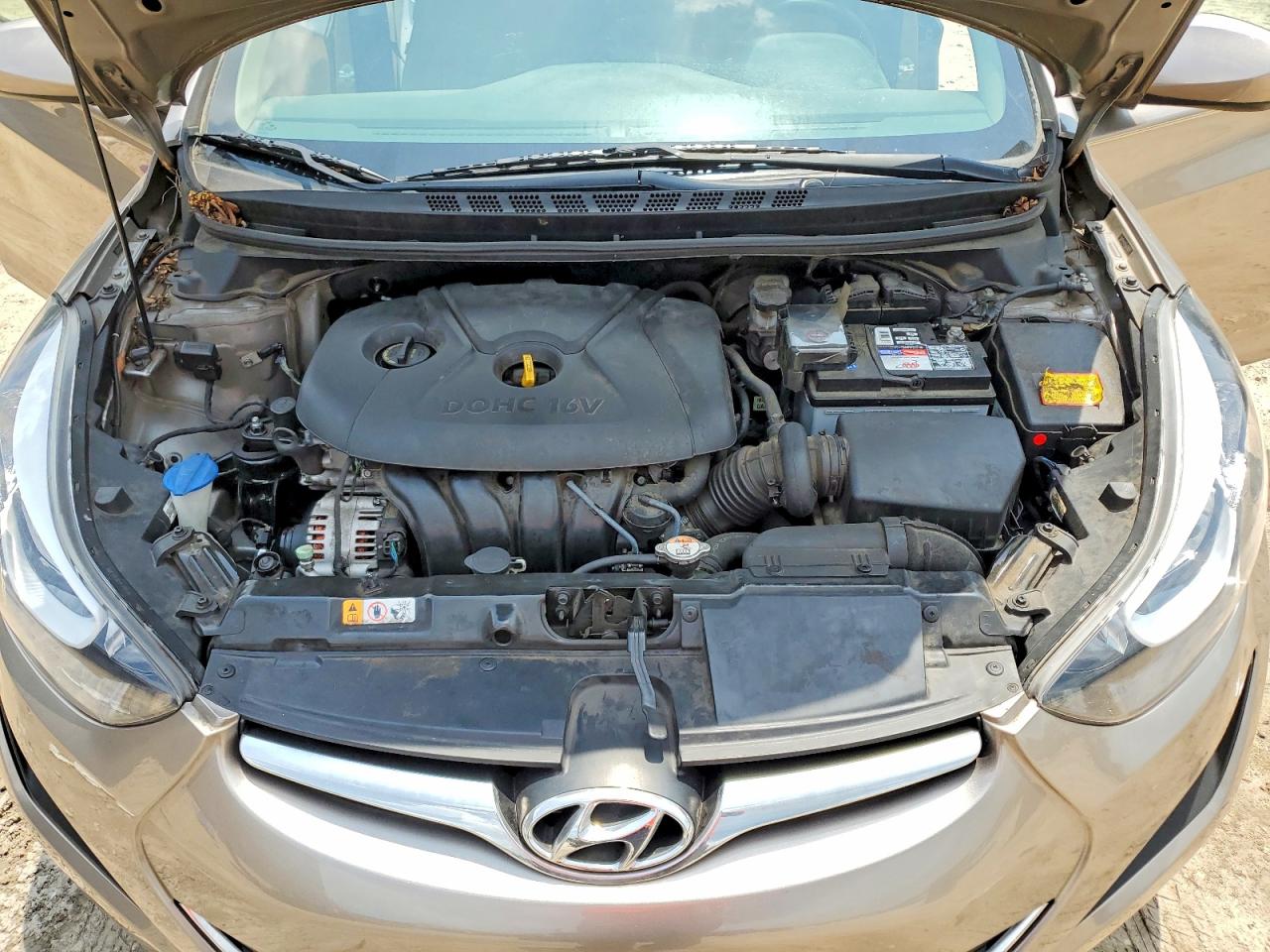 2014 Hyundai Elantra Se Gold vin: 5NPDH4AE4EH533653