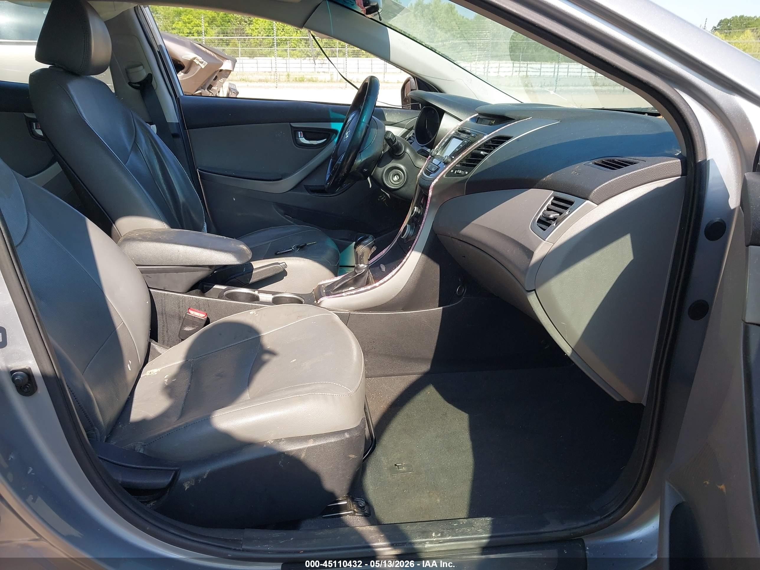 2015 Hyundai Elantra Limited Silver vin: 5NPDH4AE4FH561759