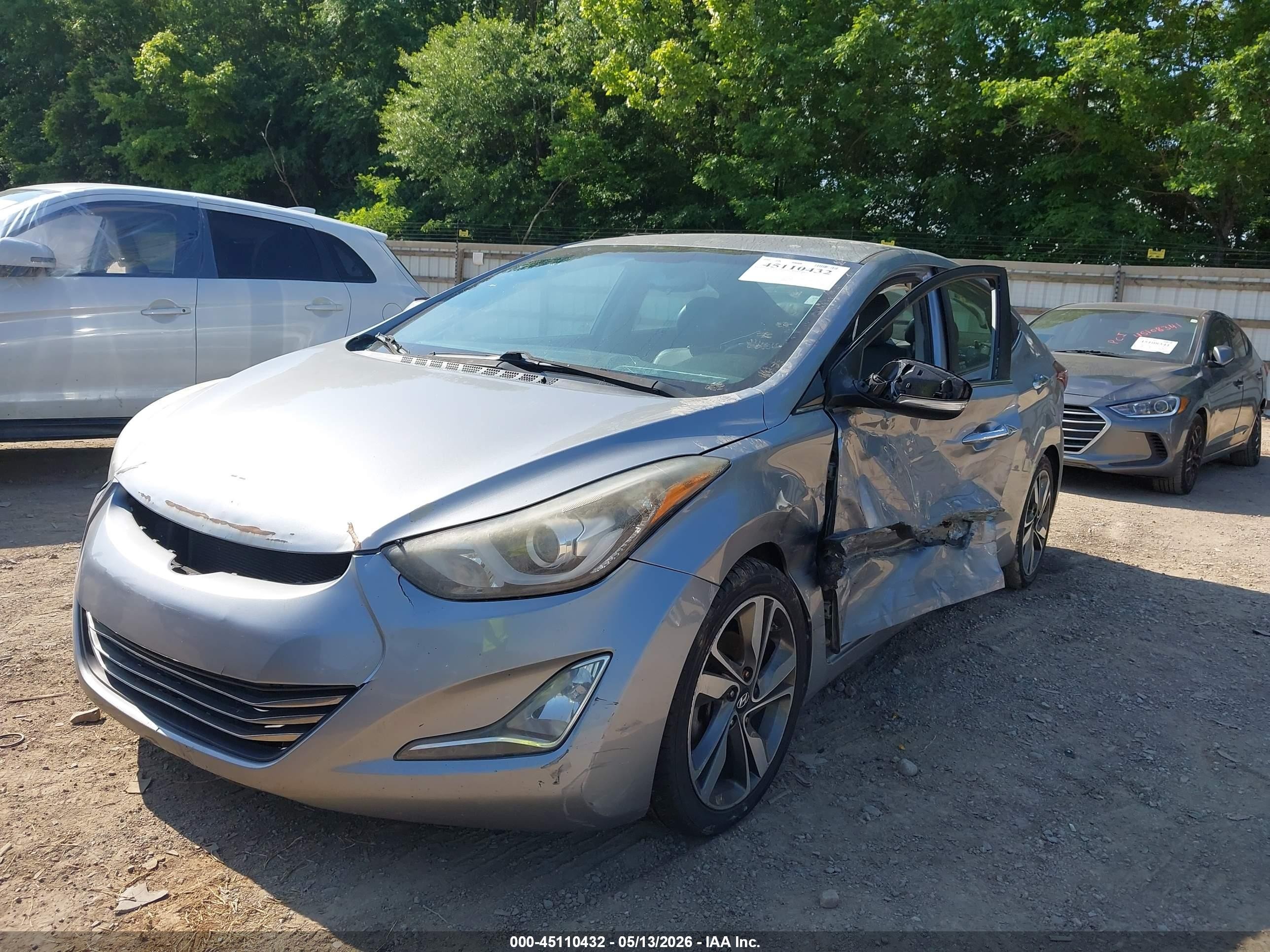 2015 Hyundai Elantra Limited Silver vin: 5NPDH4AE4FH561759