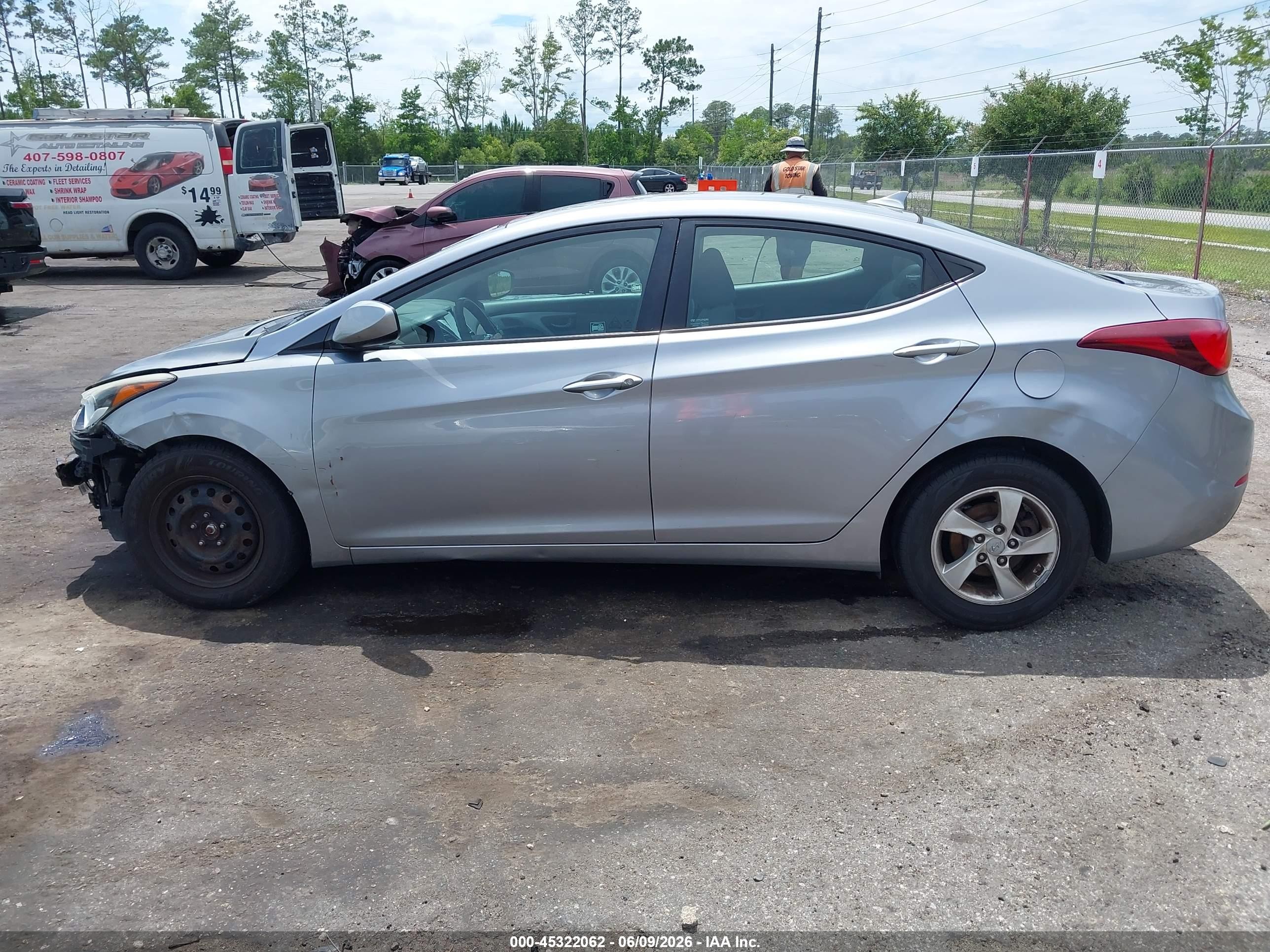 2015 Hyundai Elantra Se Серебряный vin: 5NPDH4AE4FH565746