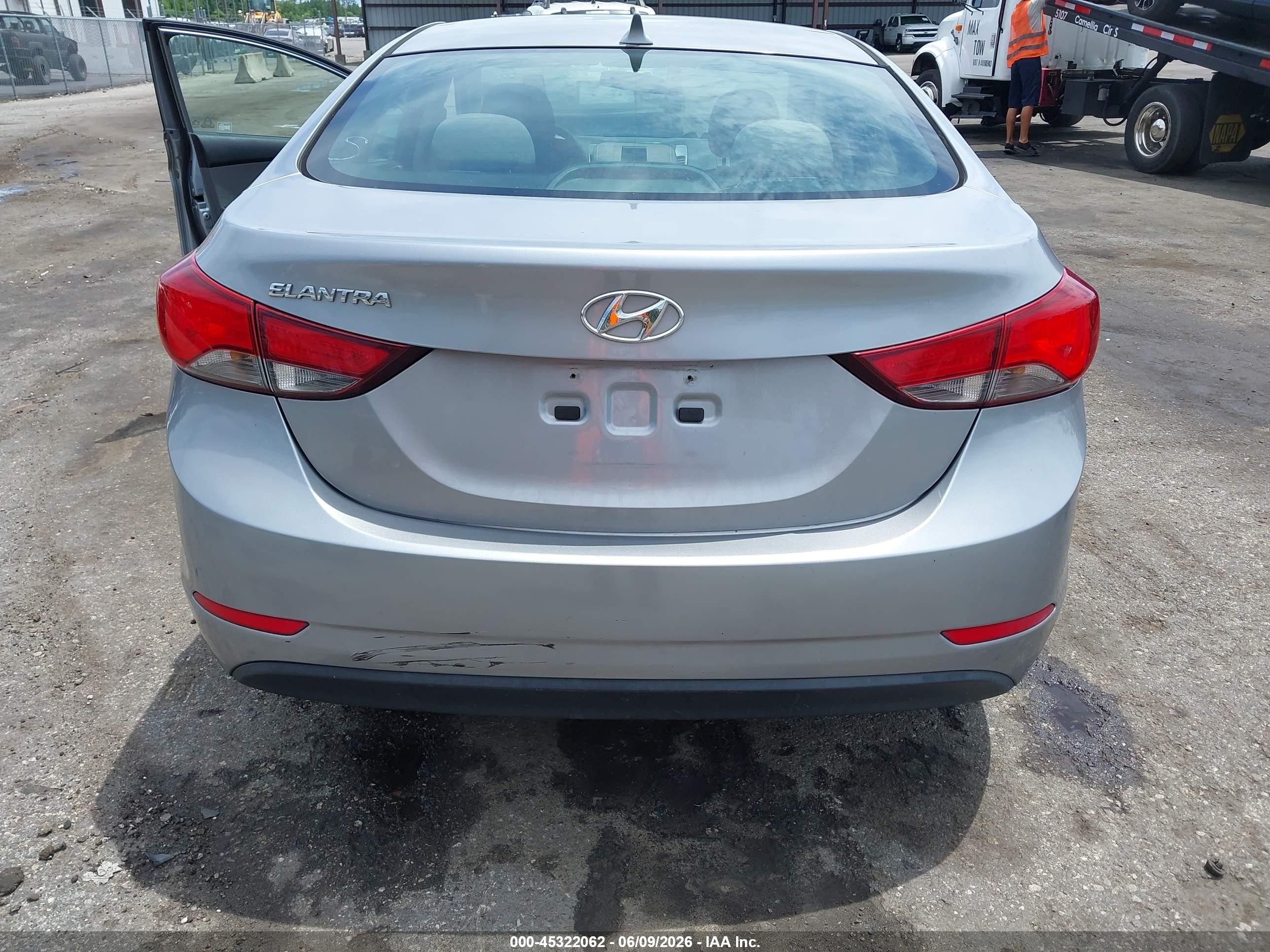 2015 Hyundai Elantra Se Серебряный vin: 5NPDH4AE4FH565746