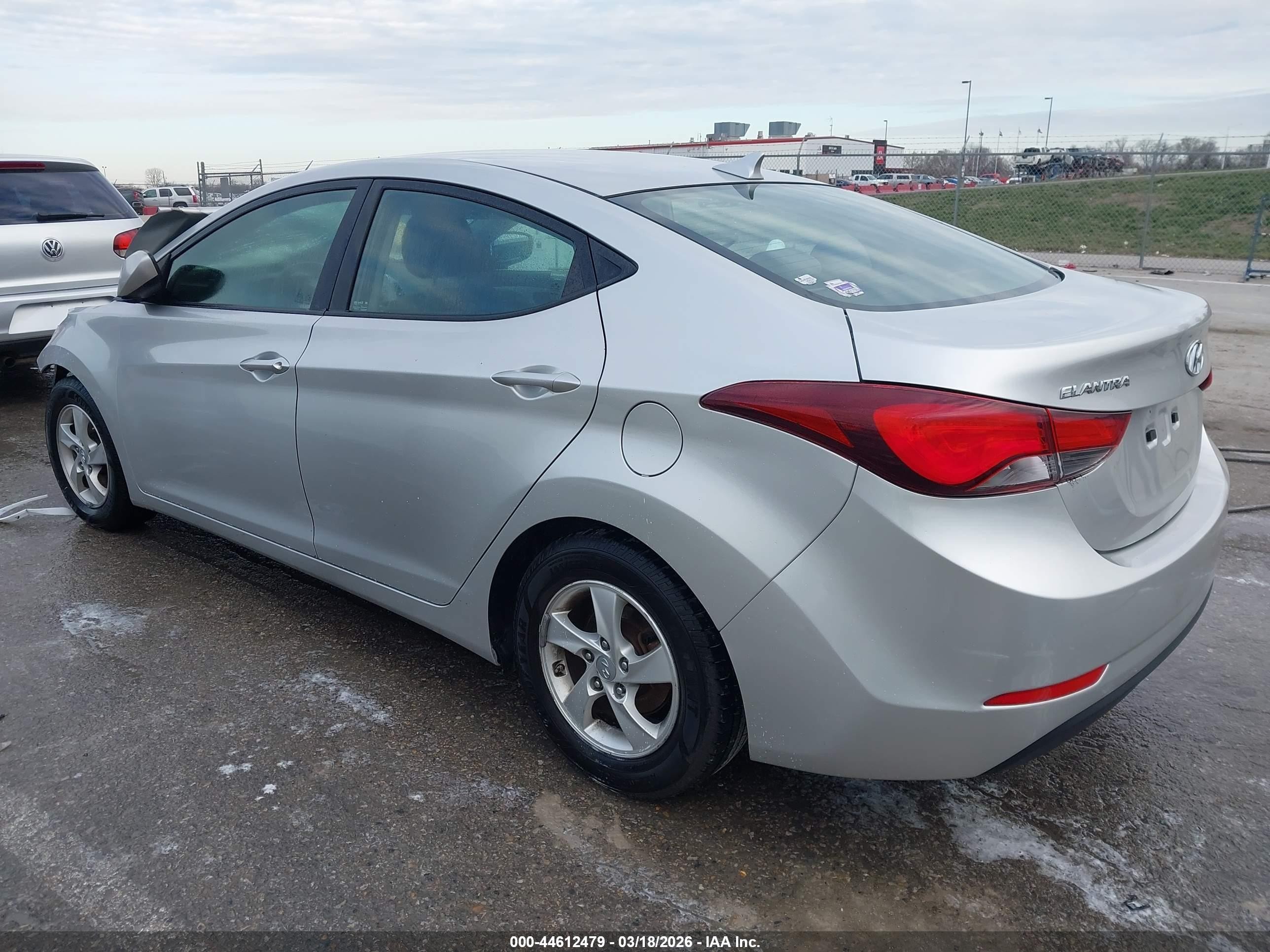 2015 Hyundai Elantra Se Silver vin: 5NPDH4AE4FH579761