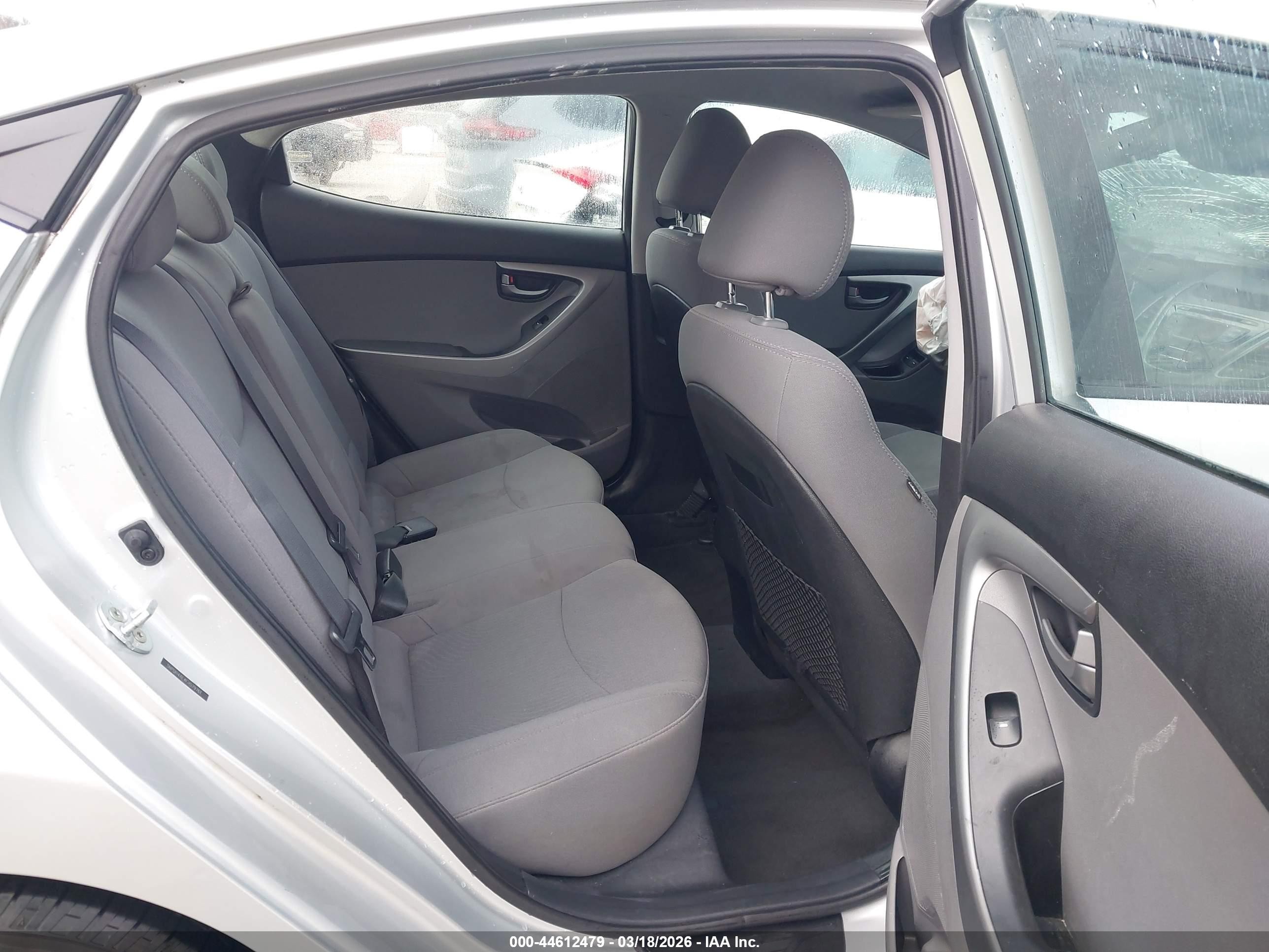 2015 Hyundai Elantra Se Silver vin: 5NPDH4AE4FH579761
