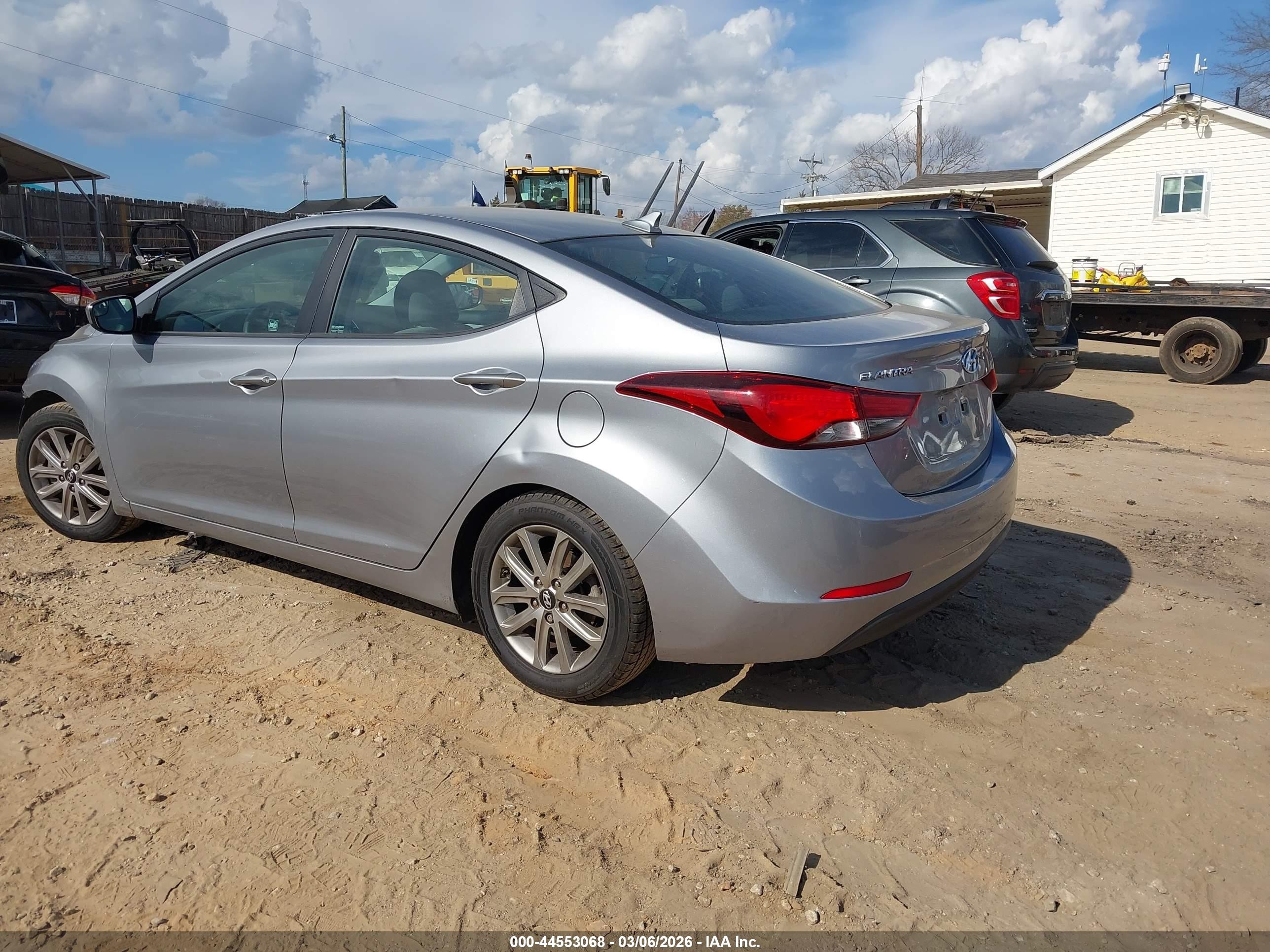 2015 Hyundai Elantra Se Silver vin: 5NPDH4AE4FH583423