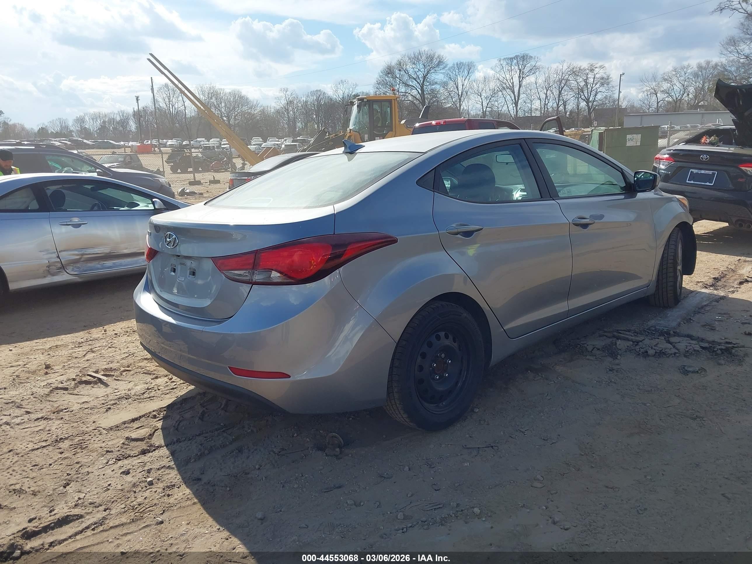 2015 Hyundai Elantra Se Silver vin: 5NPDH4AE4FH583423