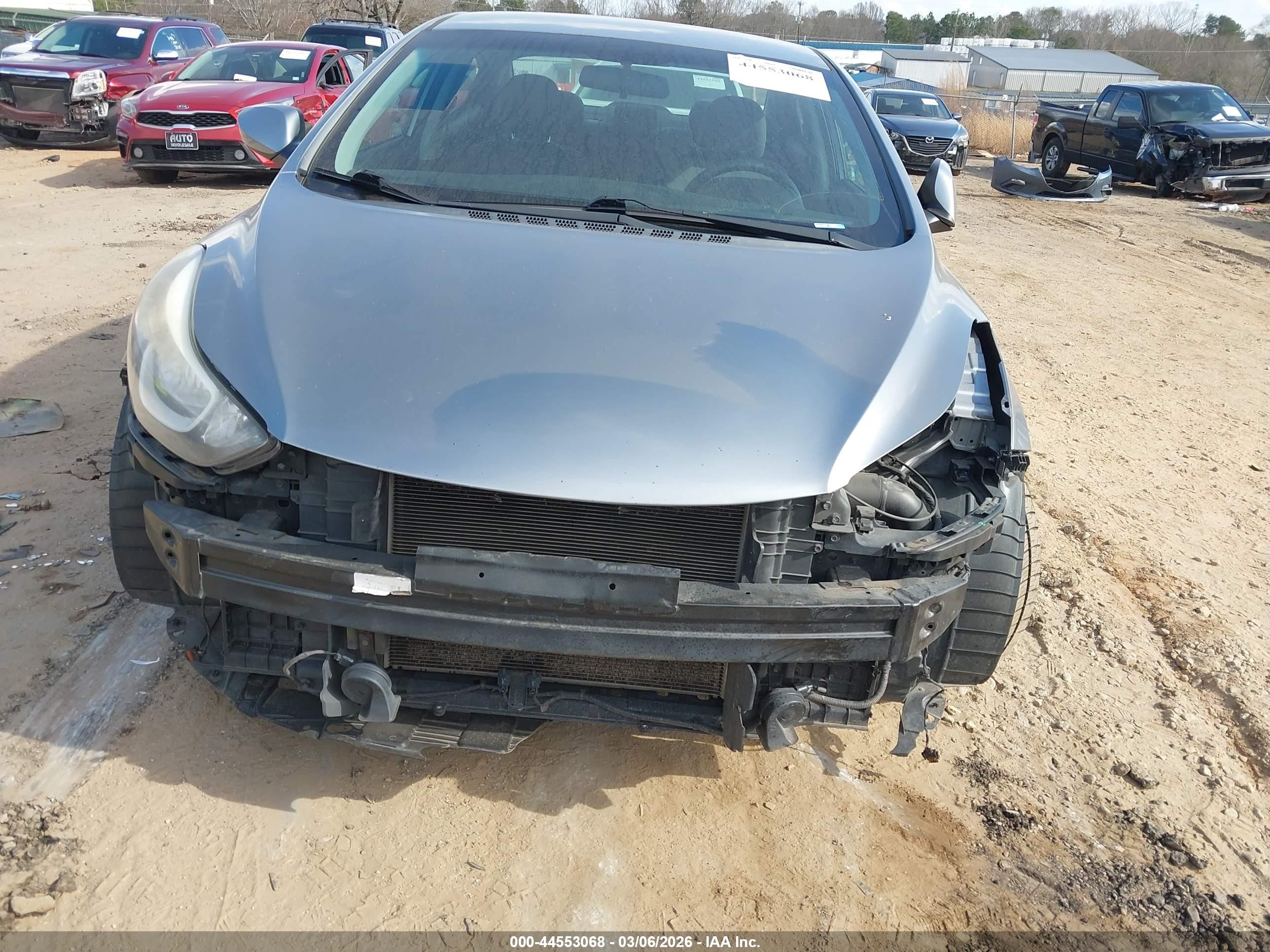 2015 Hyundai Elantra Se Silver vin: 5NPDH4AE4FH583423