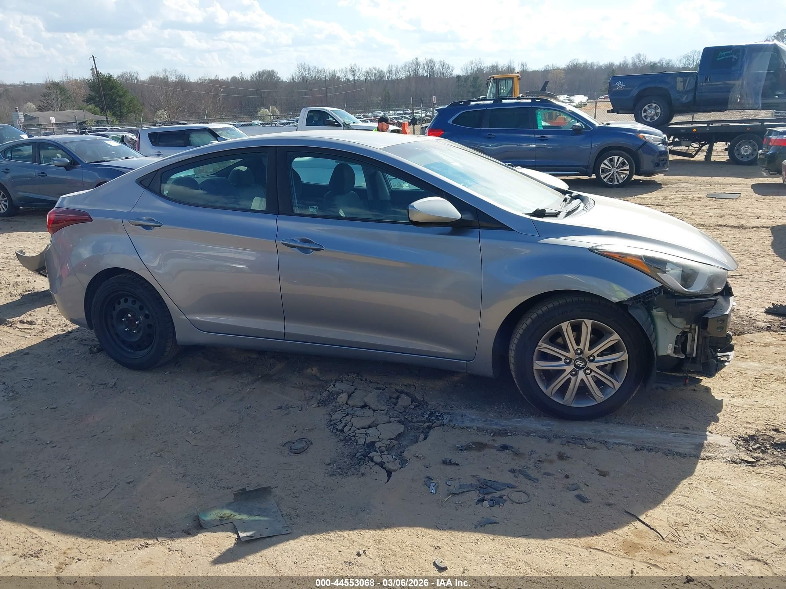 2015 Hyundai Elantra Se Silver vin: 5NPDH4AE4FH583423
