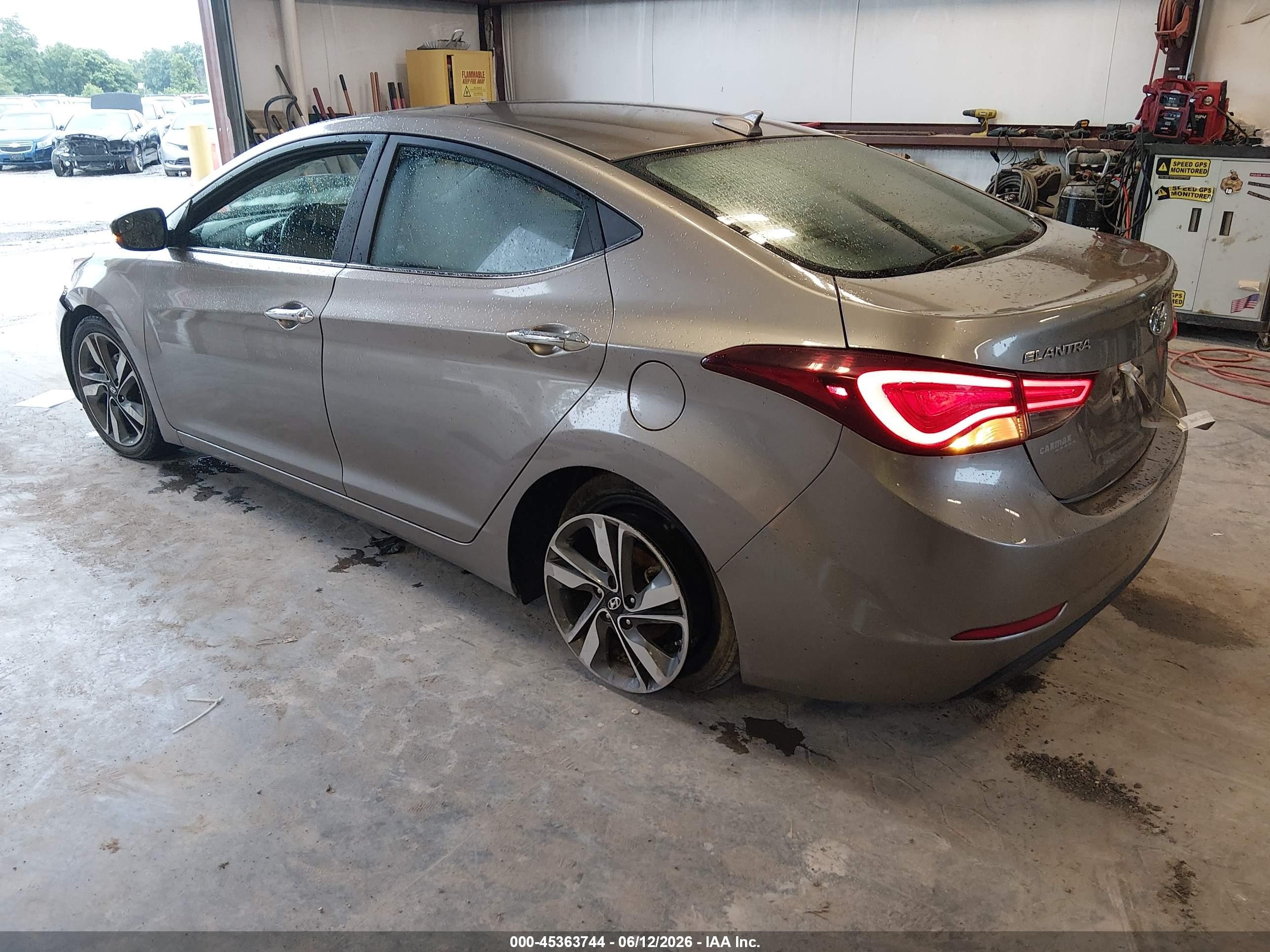 2015 Hyundai Elantra Limited Gold vin: 5NPDH4AE4FH585706