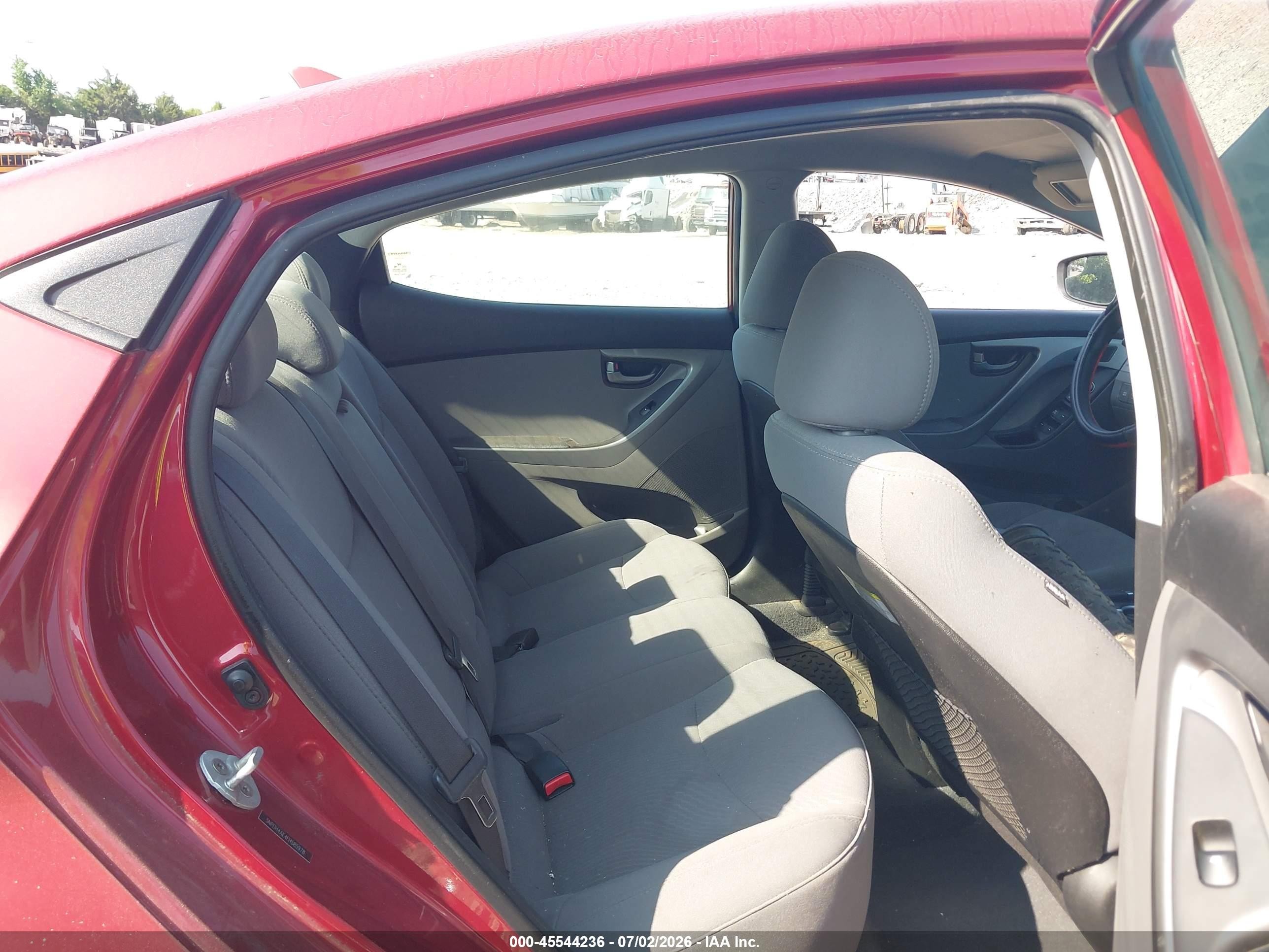 2015 Hyundai Elantra Se Maroon vin: 5NPDH4AE4FH585978