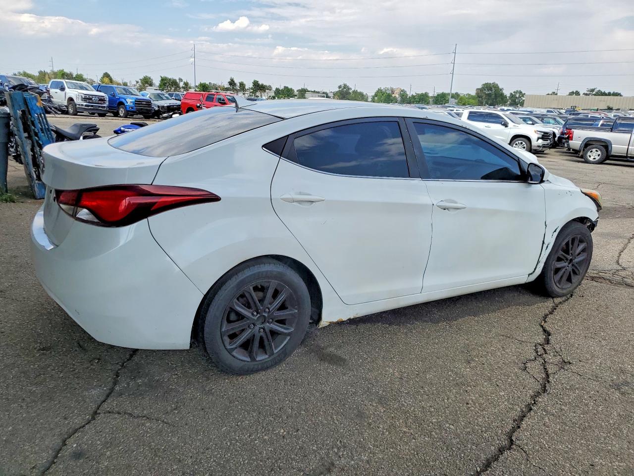 2015 Hyundai Elantra Se White vin: 5NPDH4AE4FH594213