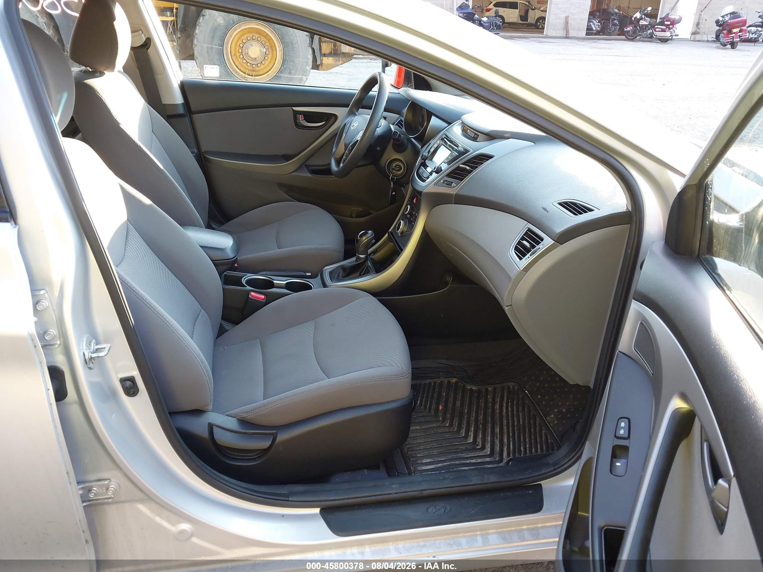 2015 Hyundai Elantra Se Silver vin: 5NPDH4AE4FH604089