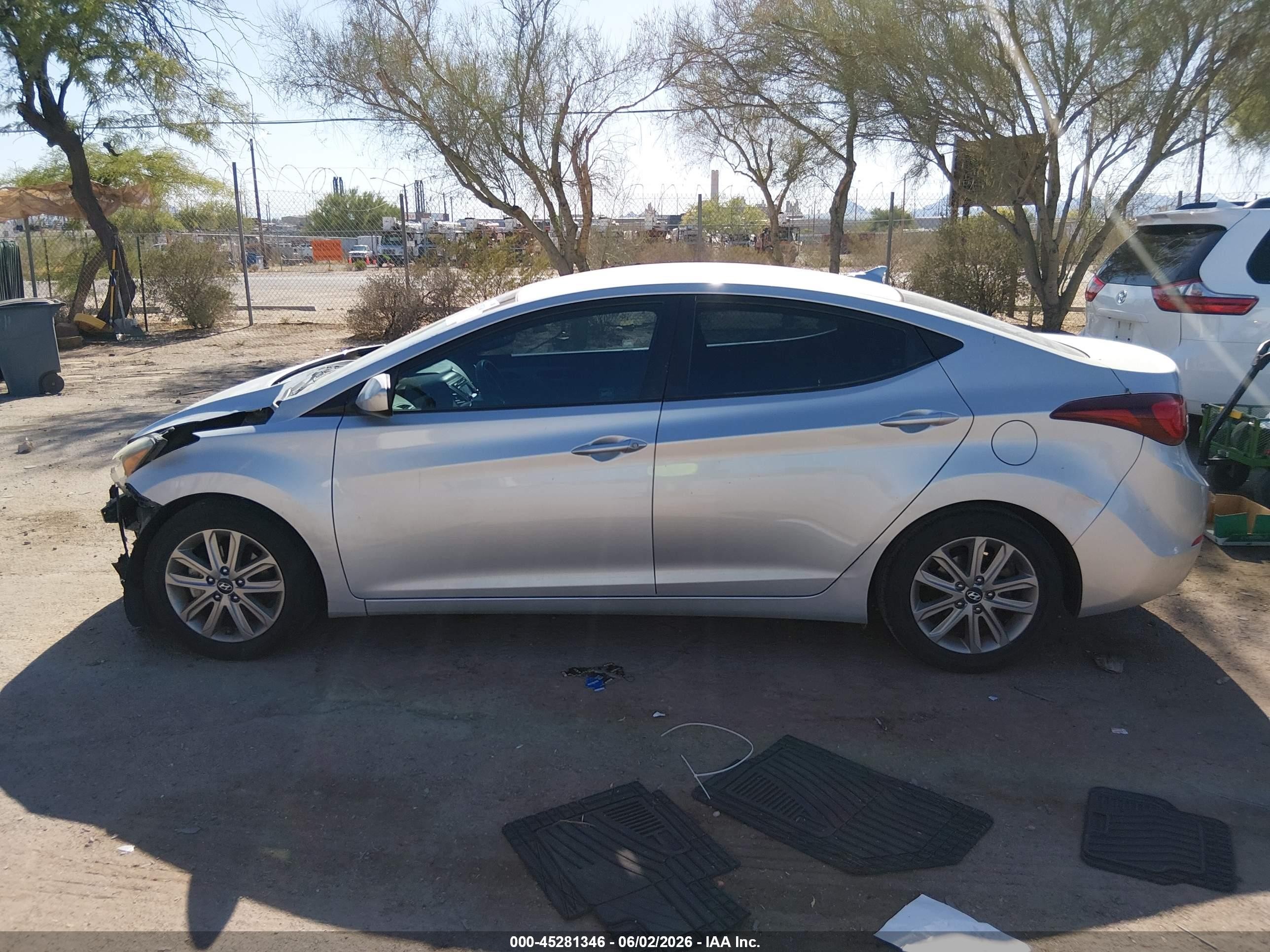 2015 Hyundai Elantra Se Silver vin: 5NPDH4AE4FH628506