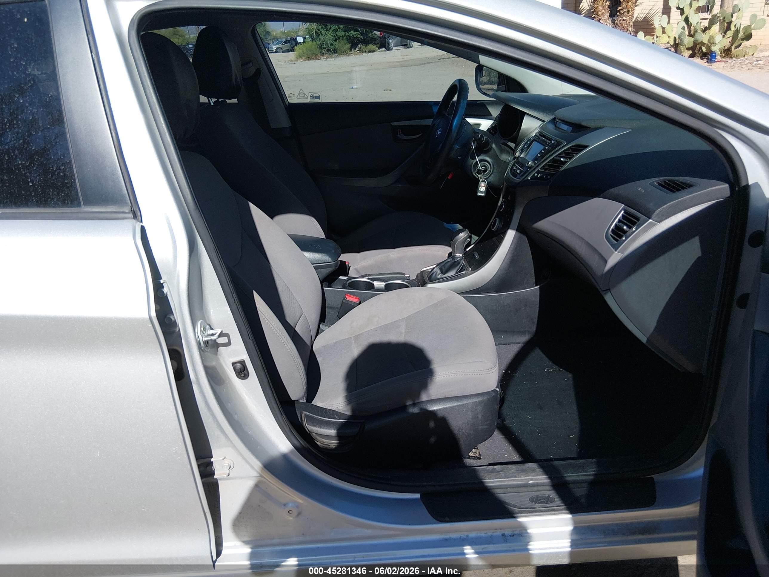 2015 Hyundai Elantra Se Silver vin: 5NPDH4AE4FH628506