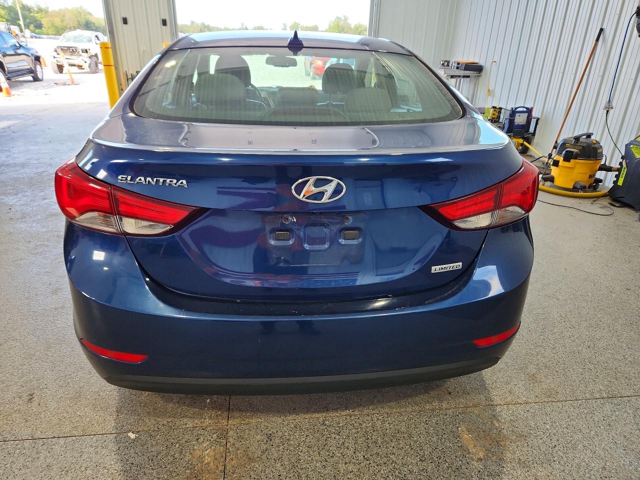 2015 Hyundai Elantra Limited Blue vin: 5NPDH4AE4FH632135