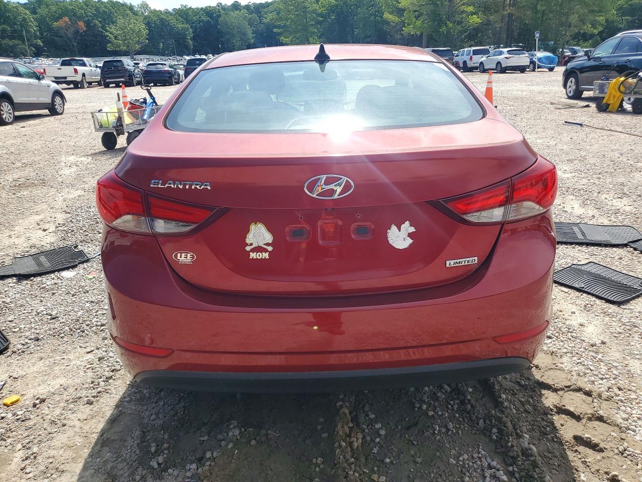 2015 Hyundai Elantra Limited Red vin: 5NPDH4AE4FH634211