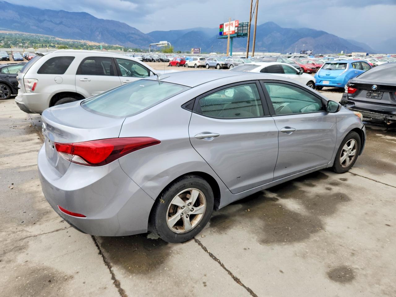 2015 Hyundai Elantra Se Gray vin: 5NPDH4AE4FH646116