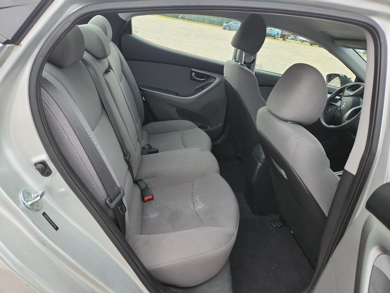 2015 Hyundai Elantra Se Silver vin: 5NPDH4AE4FH646746
