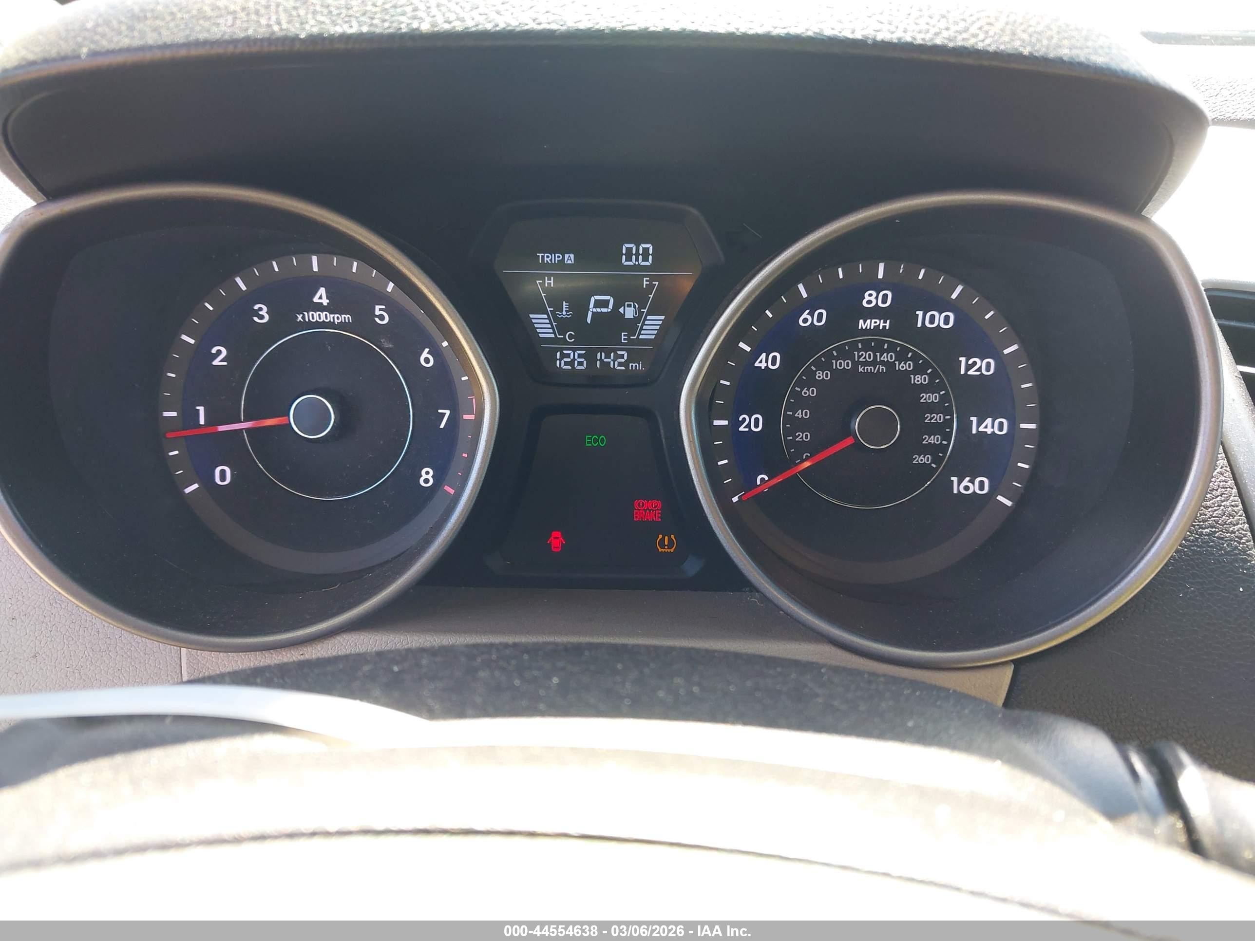 2016 Hyundai Elantra Value Edition Beige vin: 5NPDH4AE4GH668022