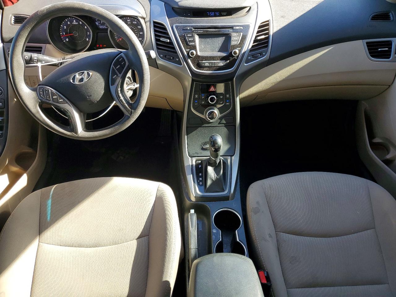 2016 Hyundai Elantra Se Красный vin: 5NPDH4AE4GH716571