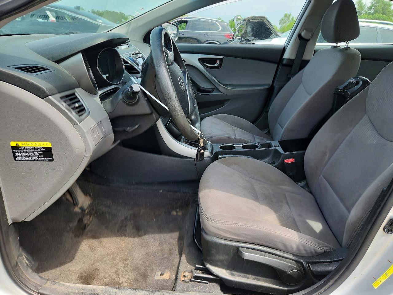 2016 Hyundai Elantra Se Silver vin: 5NPDH4AE4GH717512