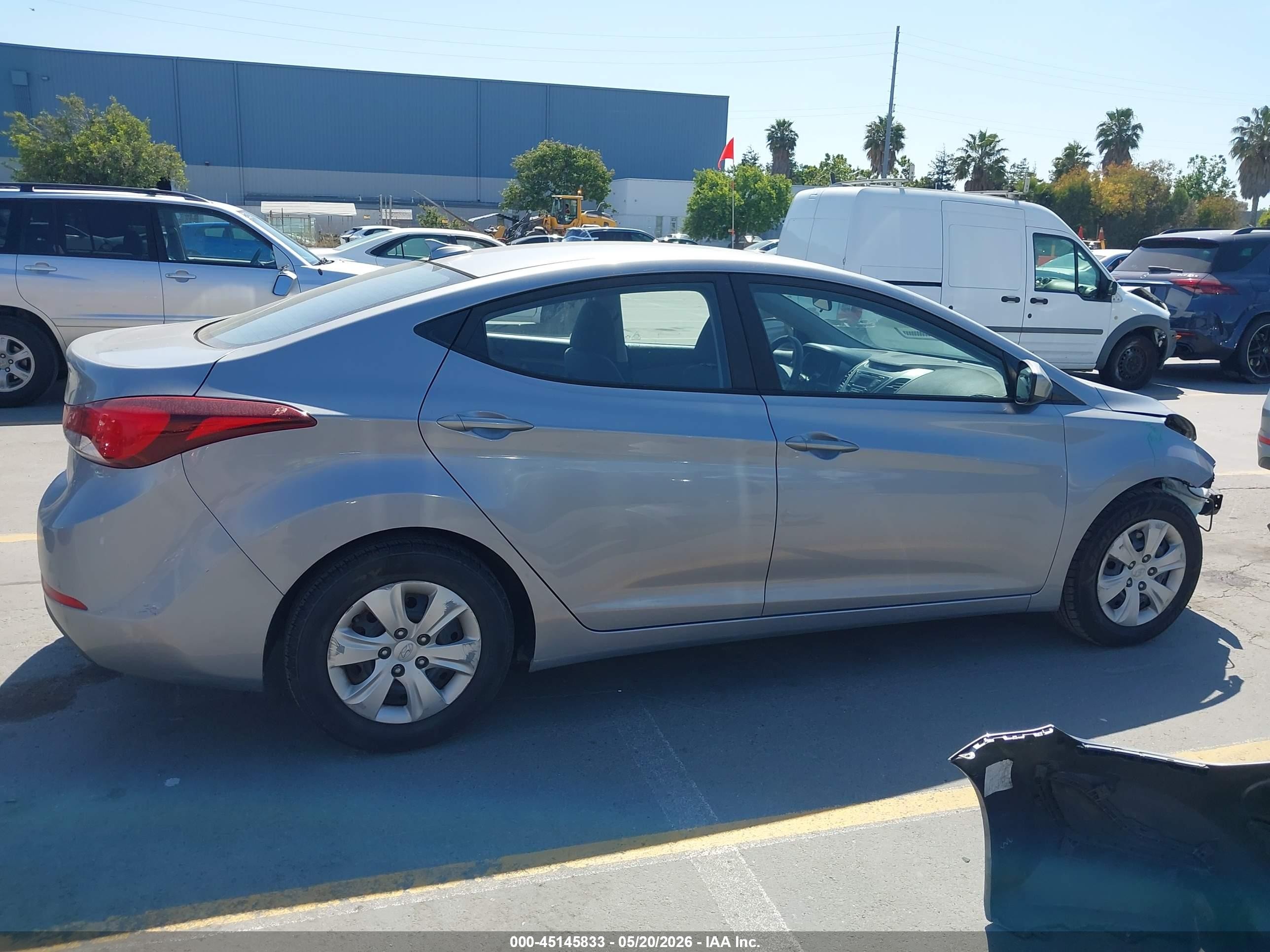 2016 Hyundai Elantra Se Gray vin: 5NPDH4AE4GH789505